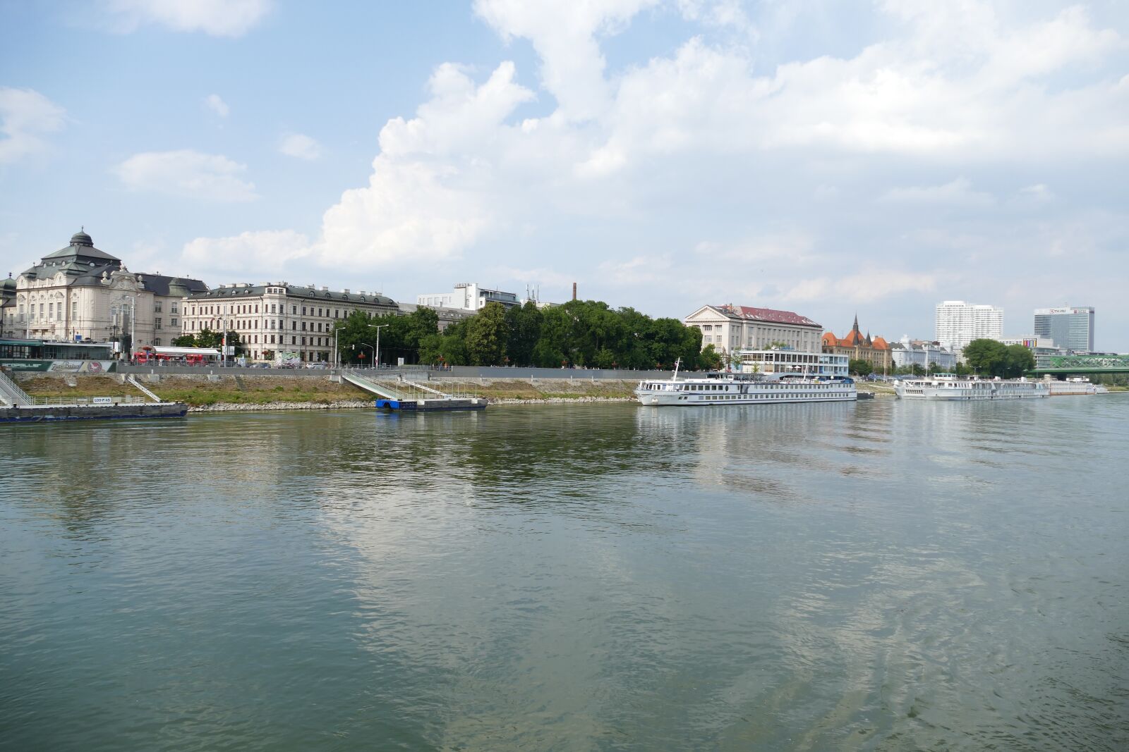 Panasonic Lumix DMC-FZ1000 sample photo. Bratislava, slovakia, bowever photography