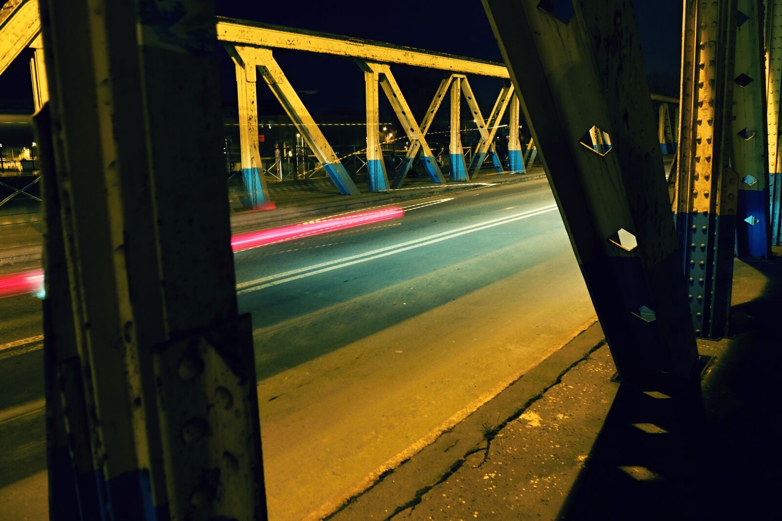 Fujifilm X30 sample photo. Bridge, cars, lights, night photography