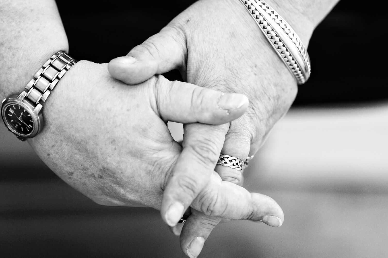 Canon EOS 7D Mark II sample photo. Hands, human, adult photography