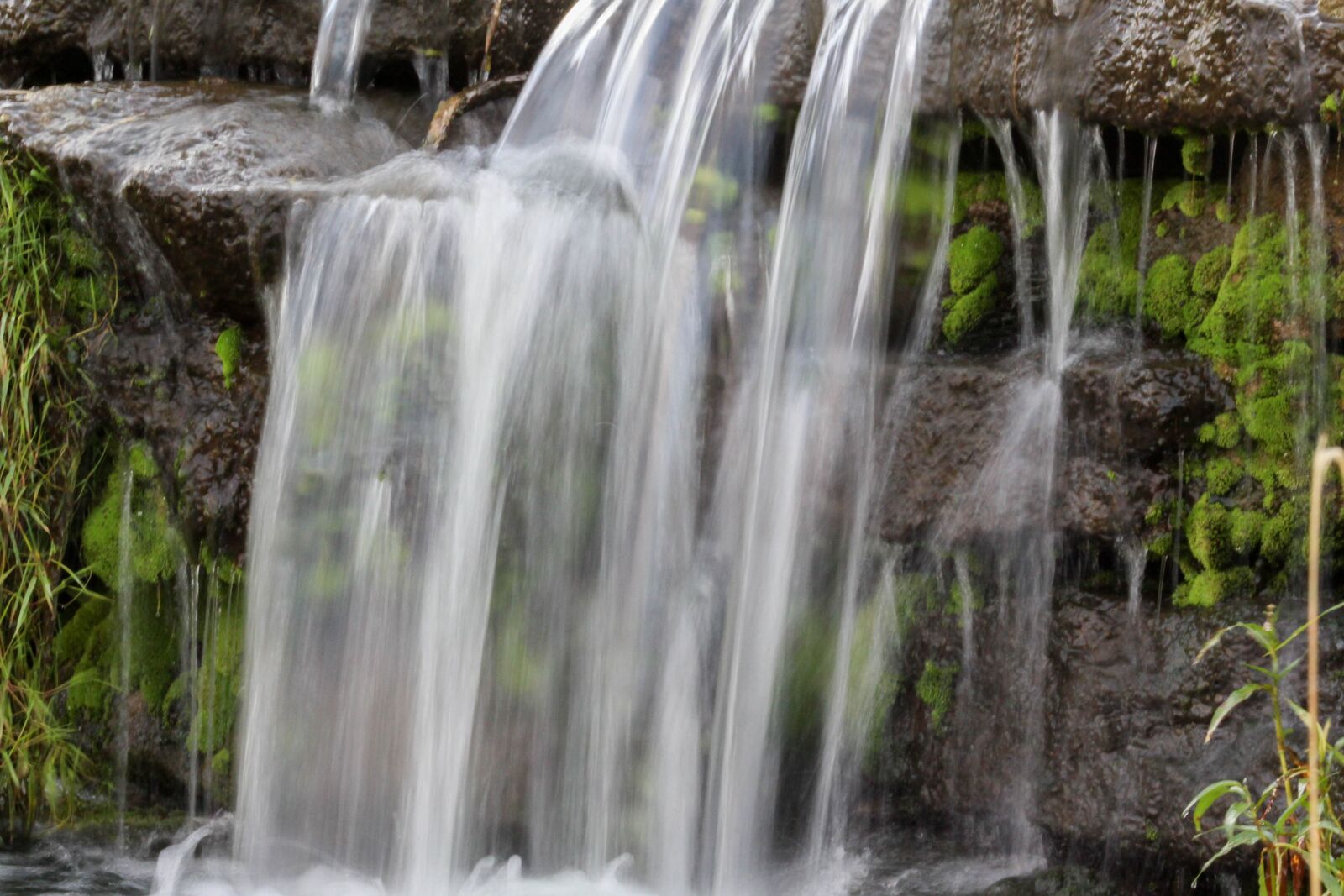 Canon EF 75-300mm f/4-5.6 USM sample photo. Water, waterfall, nature photography