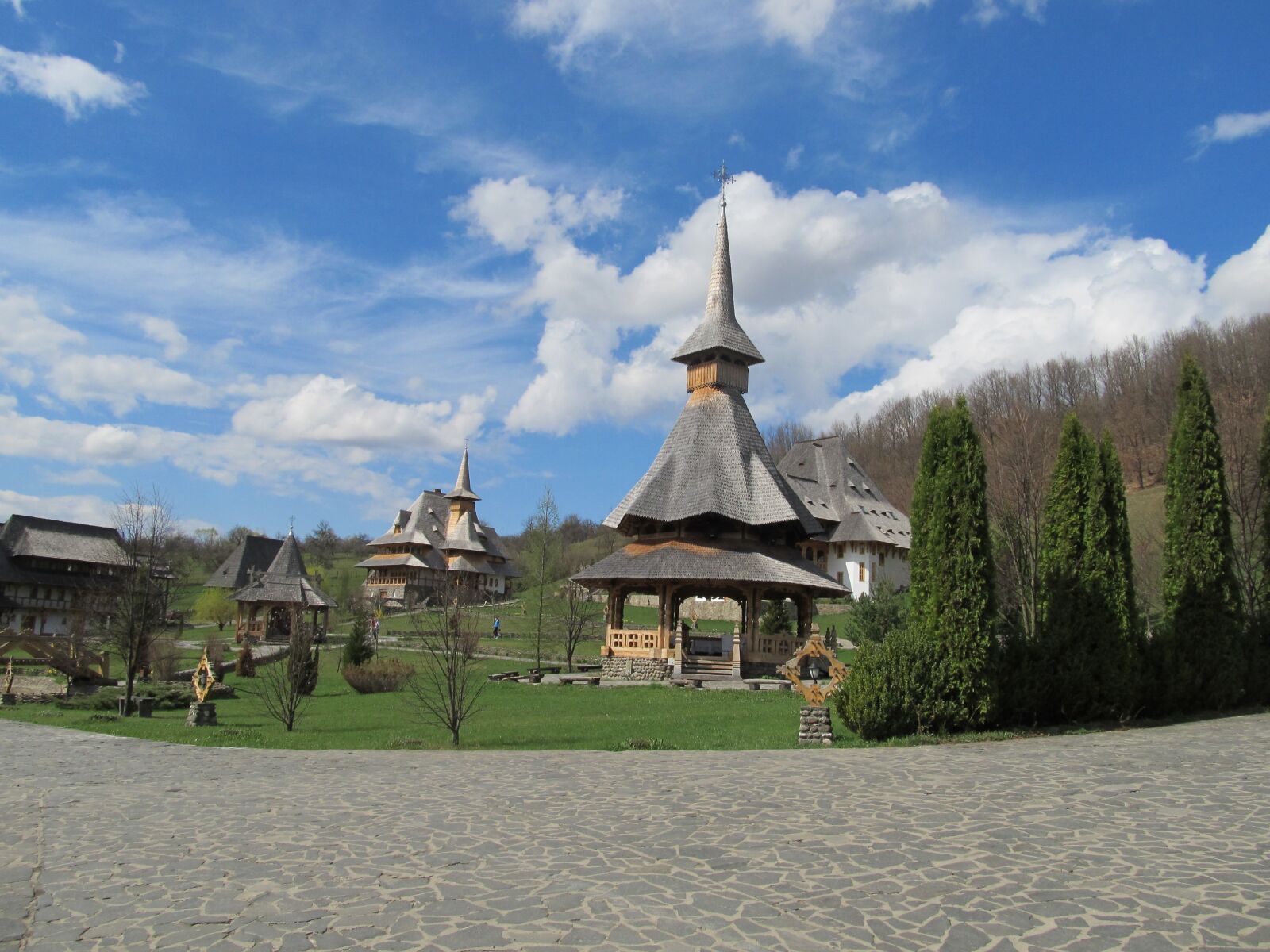 Canon PowerShot SX130 IS sample photo. Church, sky, architecture photography