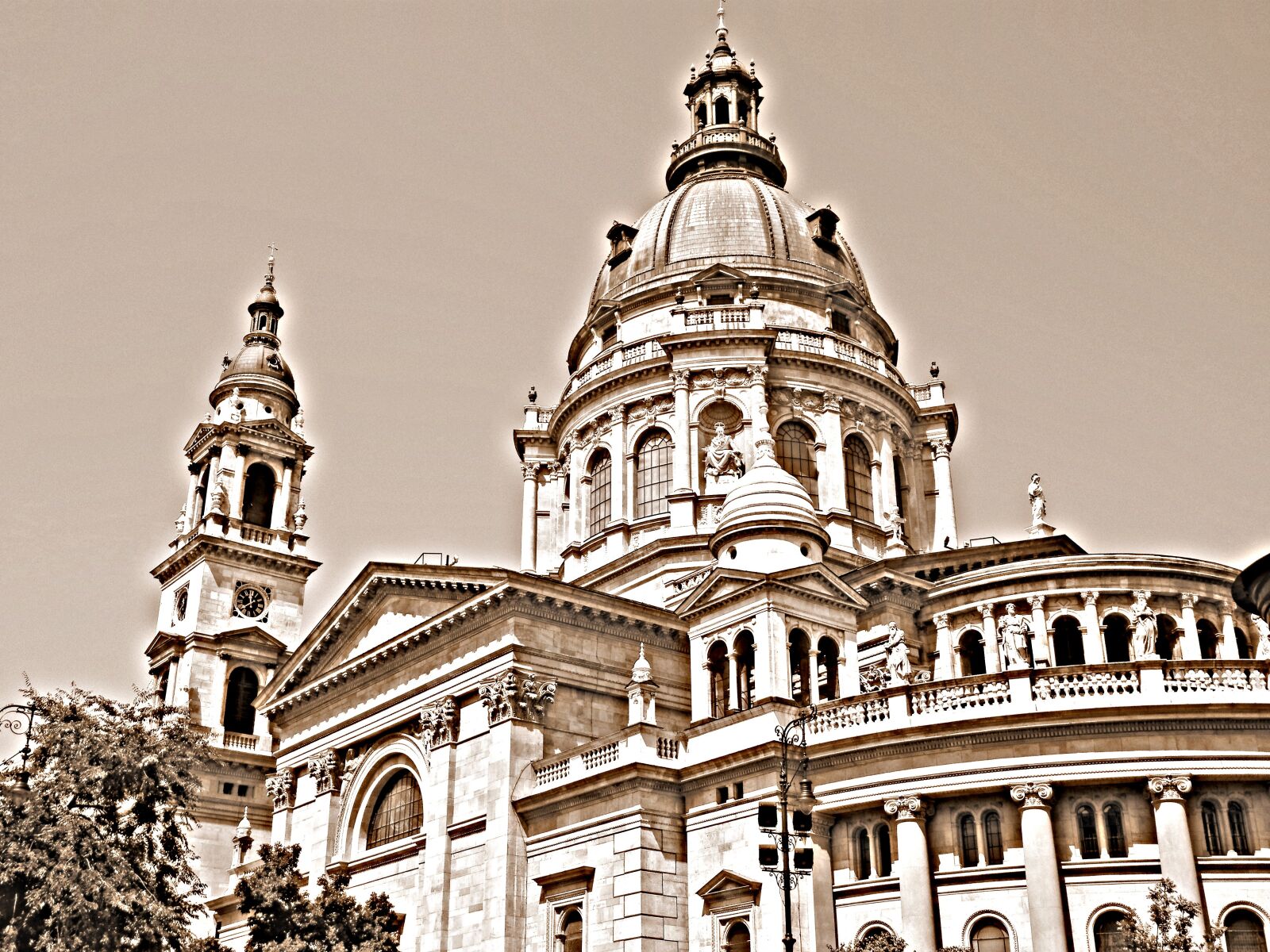 Olympus SP-620UZ sample photo. Budapest, basilica, building photography