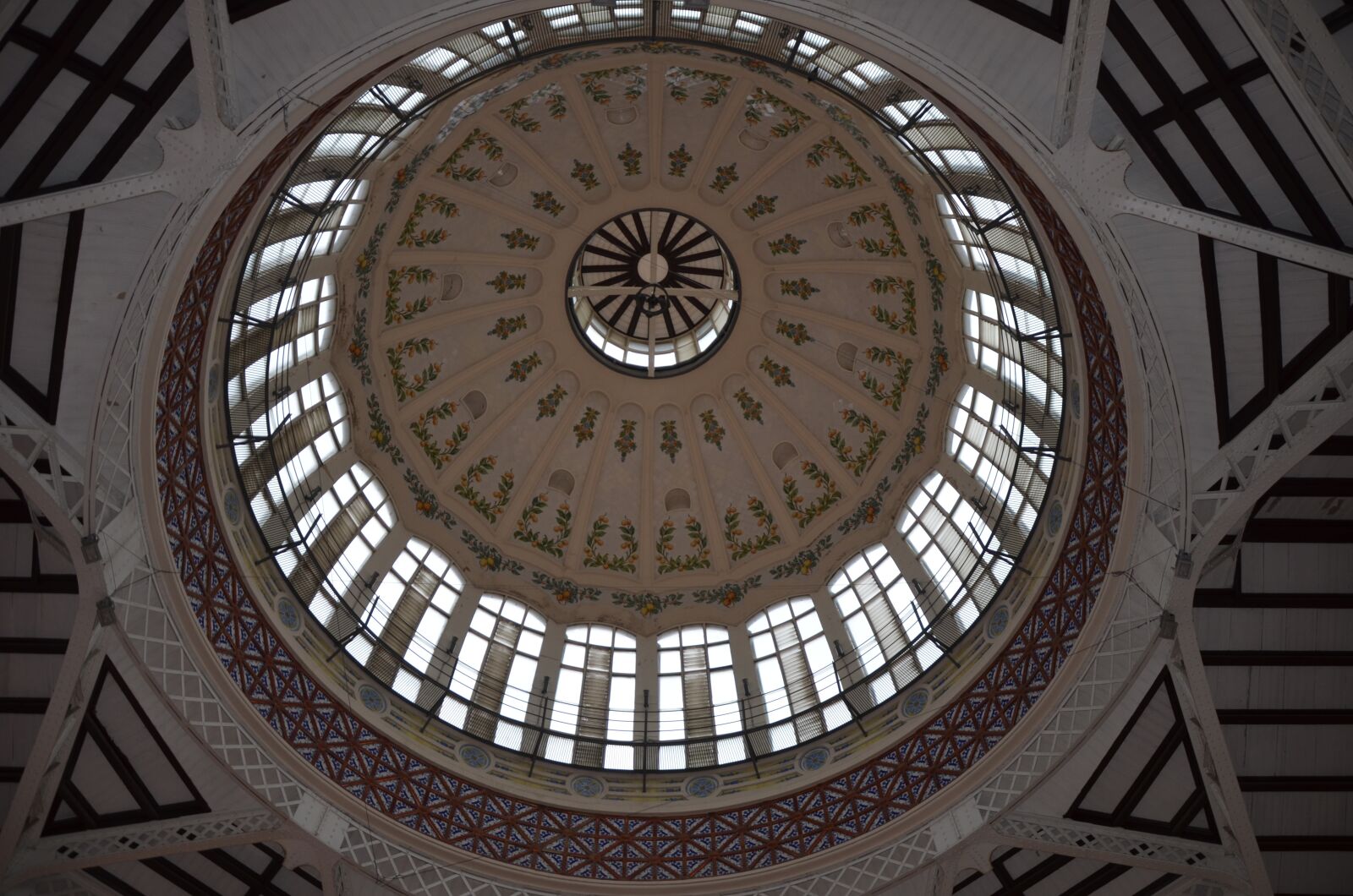 Nikon D5100 sample photo. Valencia, central market, market photography