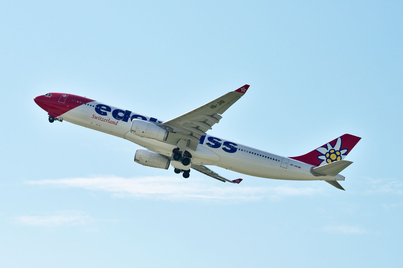 Nikon D300S sample photo. Airbus a330, edelweiss, airport photography