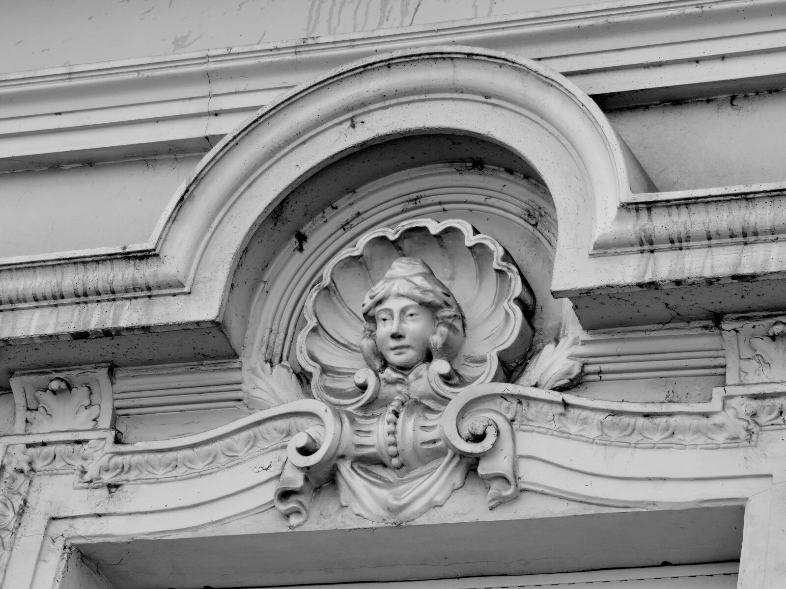 Nikon Coolpix P520 sample photo. Art, baroque, black and photography
