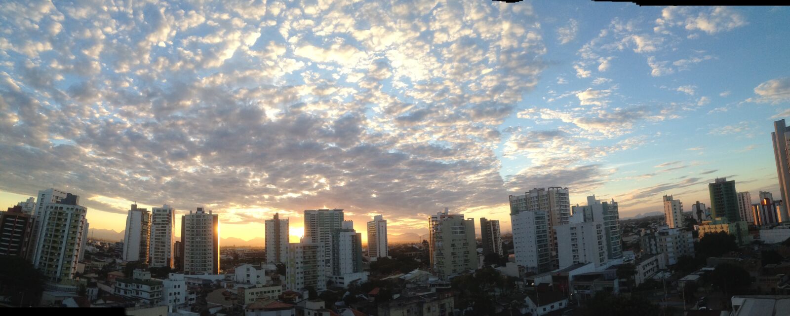 iPhone 5 back camera 4.12mm f/2.4 sample photo. Campos dos goytacazes, blue photography