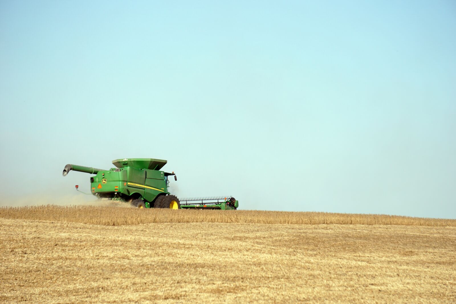 Sony E 55-210mm F4.5-6.3 OSS sample photo. Usa, nebraska, midwest photography