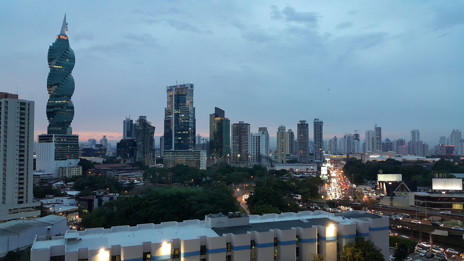 Samsung Galaxy Note4 sample photo. Landscape, city, panama photography