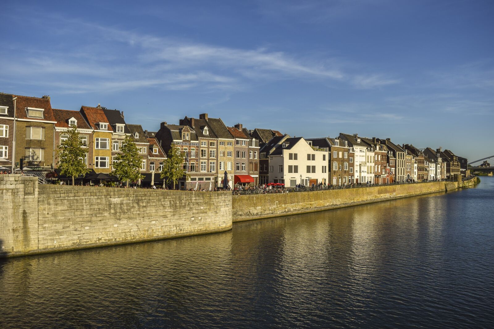 Nikon D3300 sample photo. City, bank, water photography