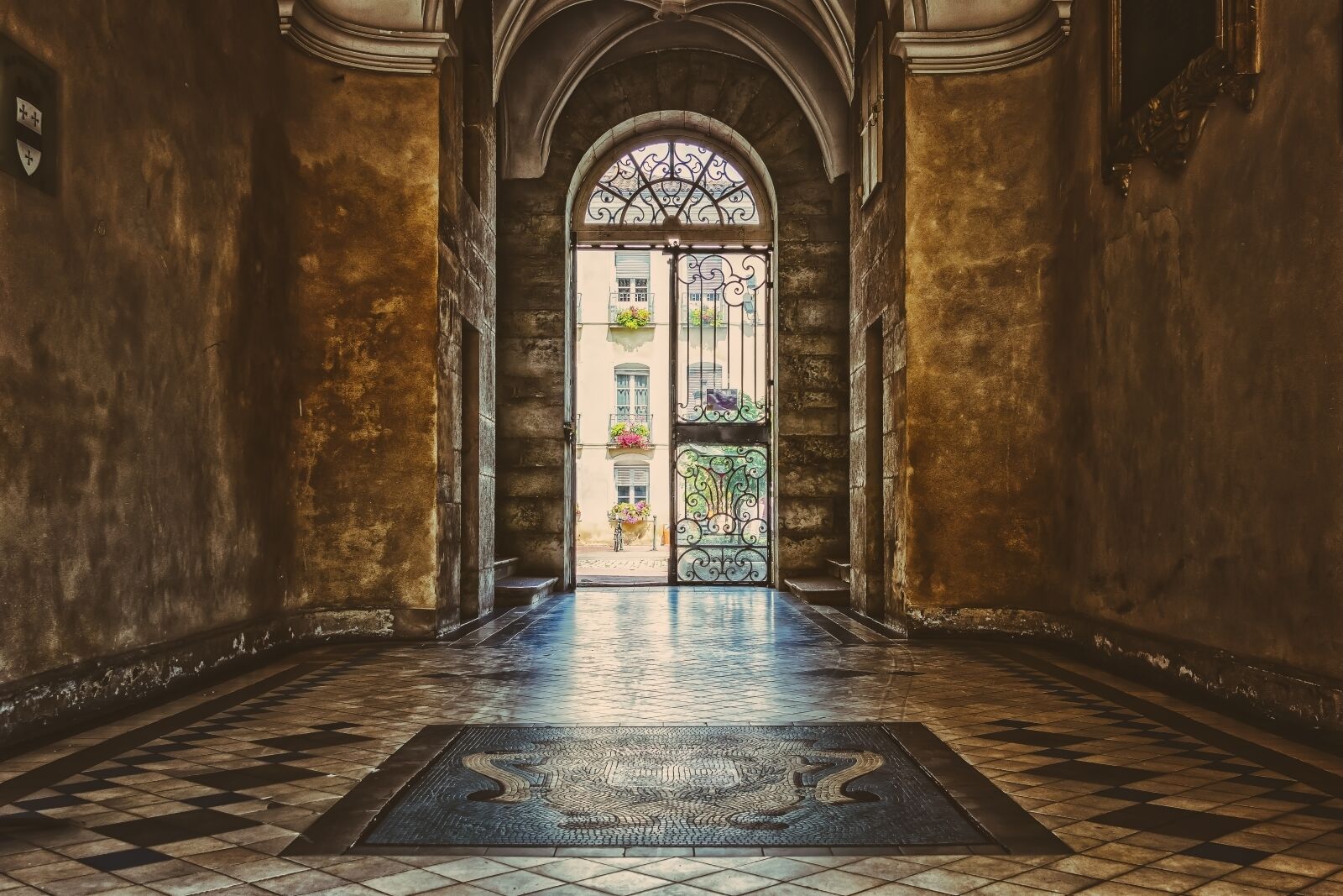 Nikon D3300 sample photo. Hallway, corridor, lobby photography