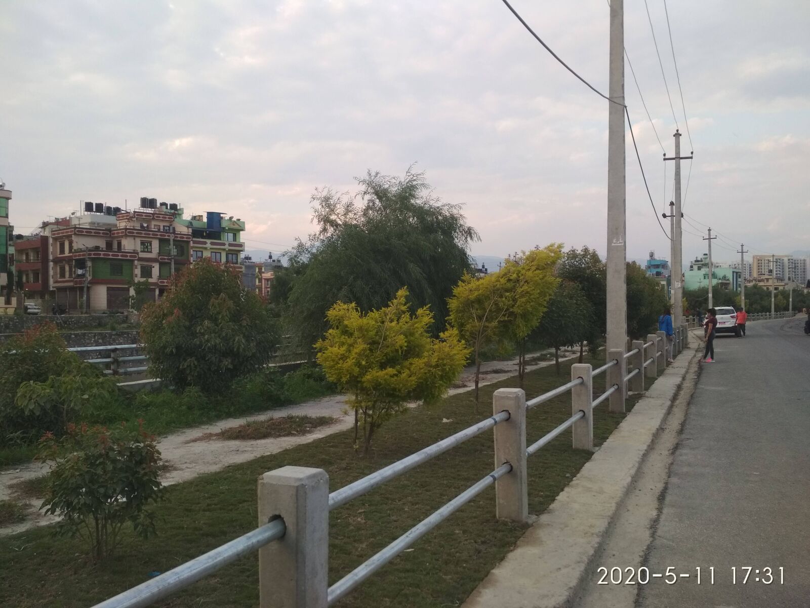 Xiaomi Redmi 4X sample photo. Sideways, trees, park photography