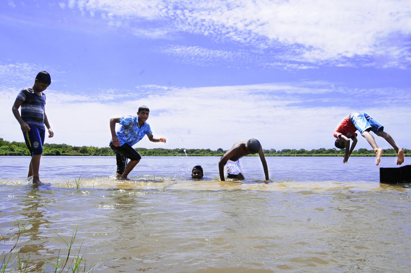 Nikon D300 sample photo. Atoll, beach, couple photography