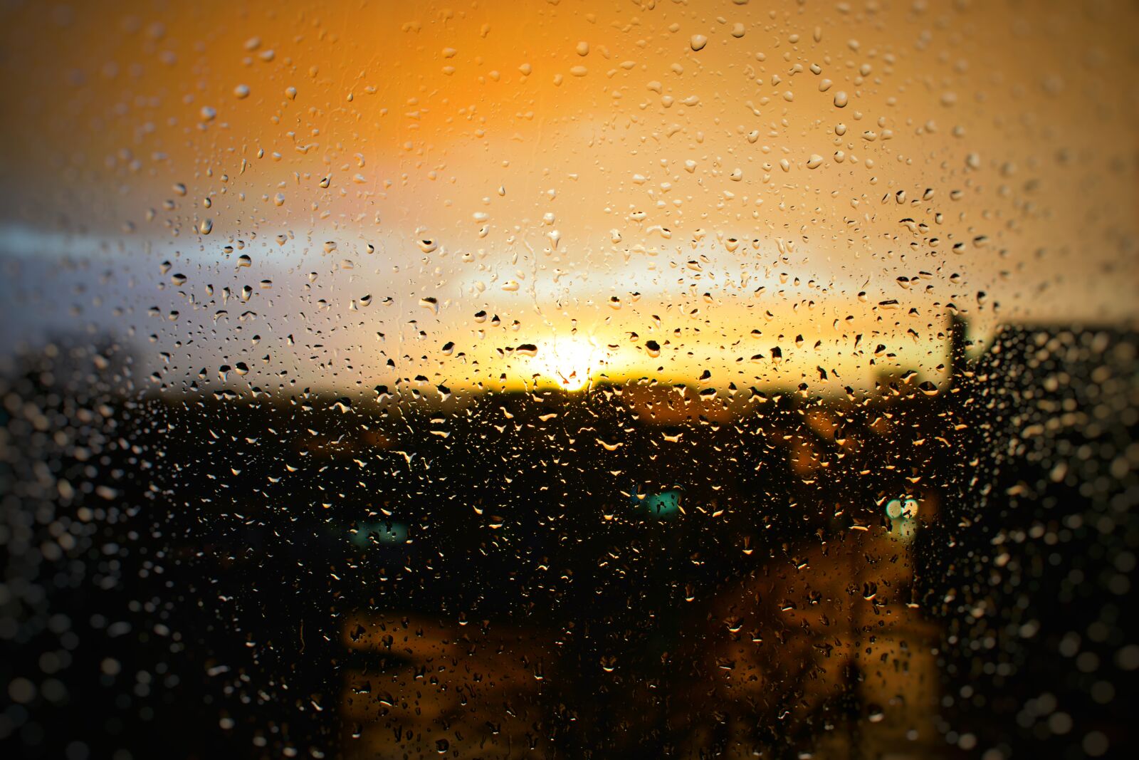 Nikon D3300 sample photo. Sunset, rain, drops photography