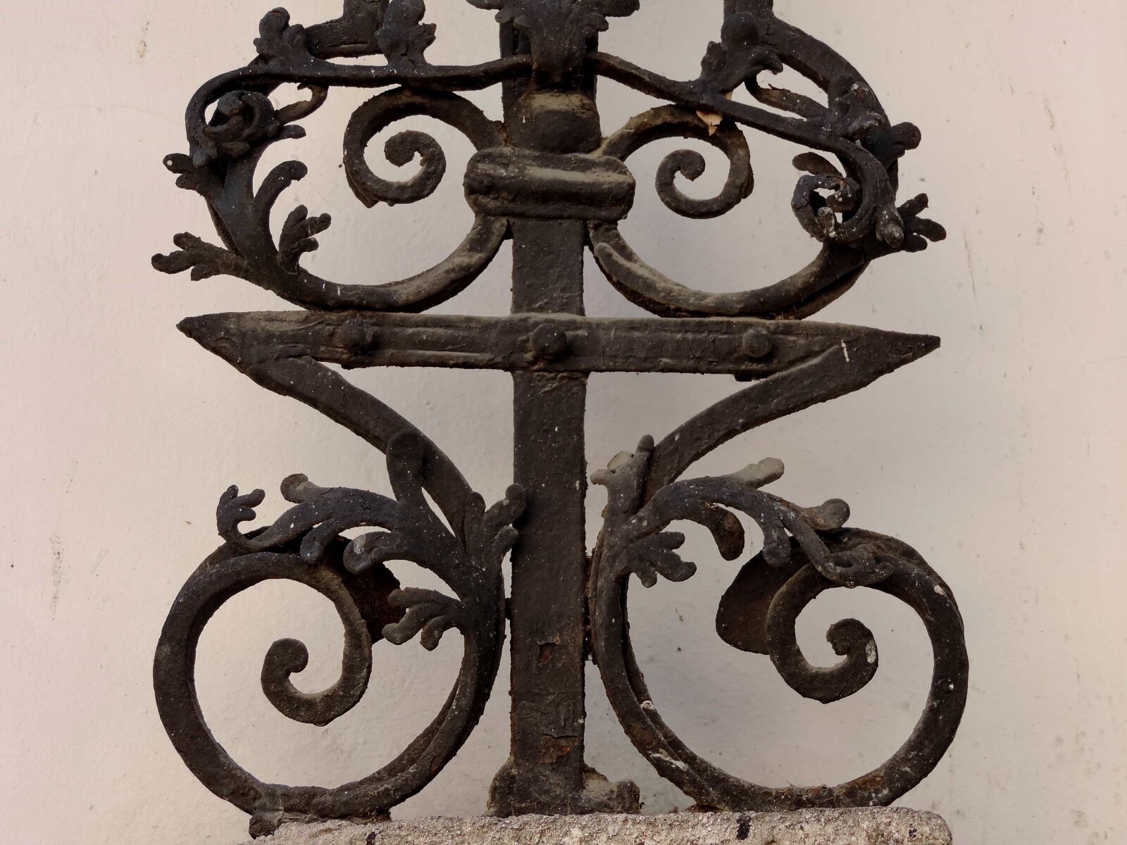 Nikon Coolpix P520 sample photo. Arabesque, cast iron, decoration photography