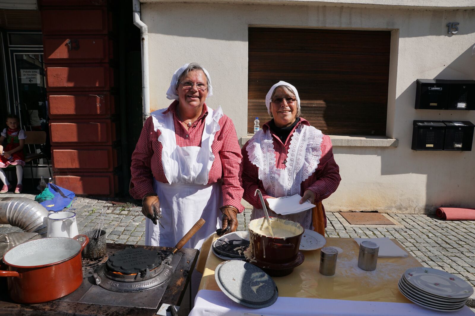 Sony ILCA-77M2 sample photo. Waffle, cook, market photography