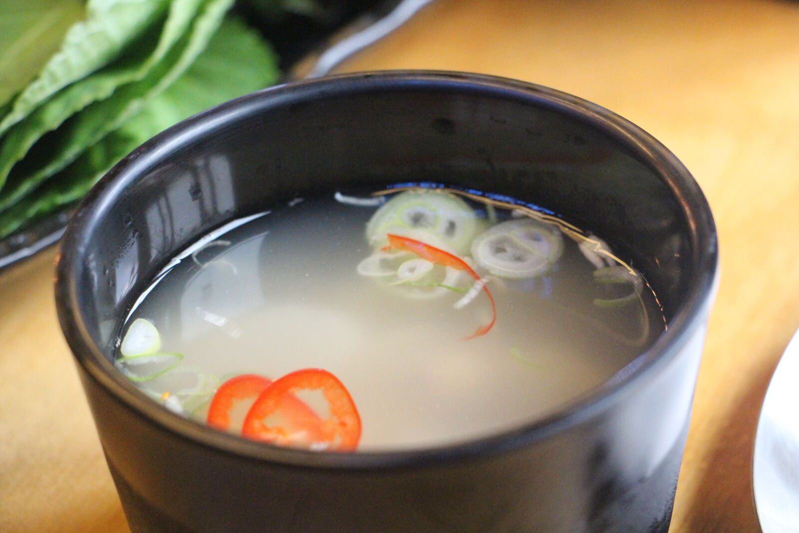 Canon EOS 100D (EOS Rebel SL1 / EOS Kiss X7) sample photo. Dongchimi, side dish, korean photography