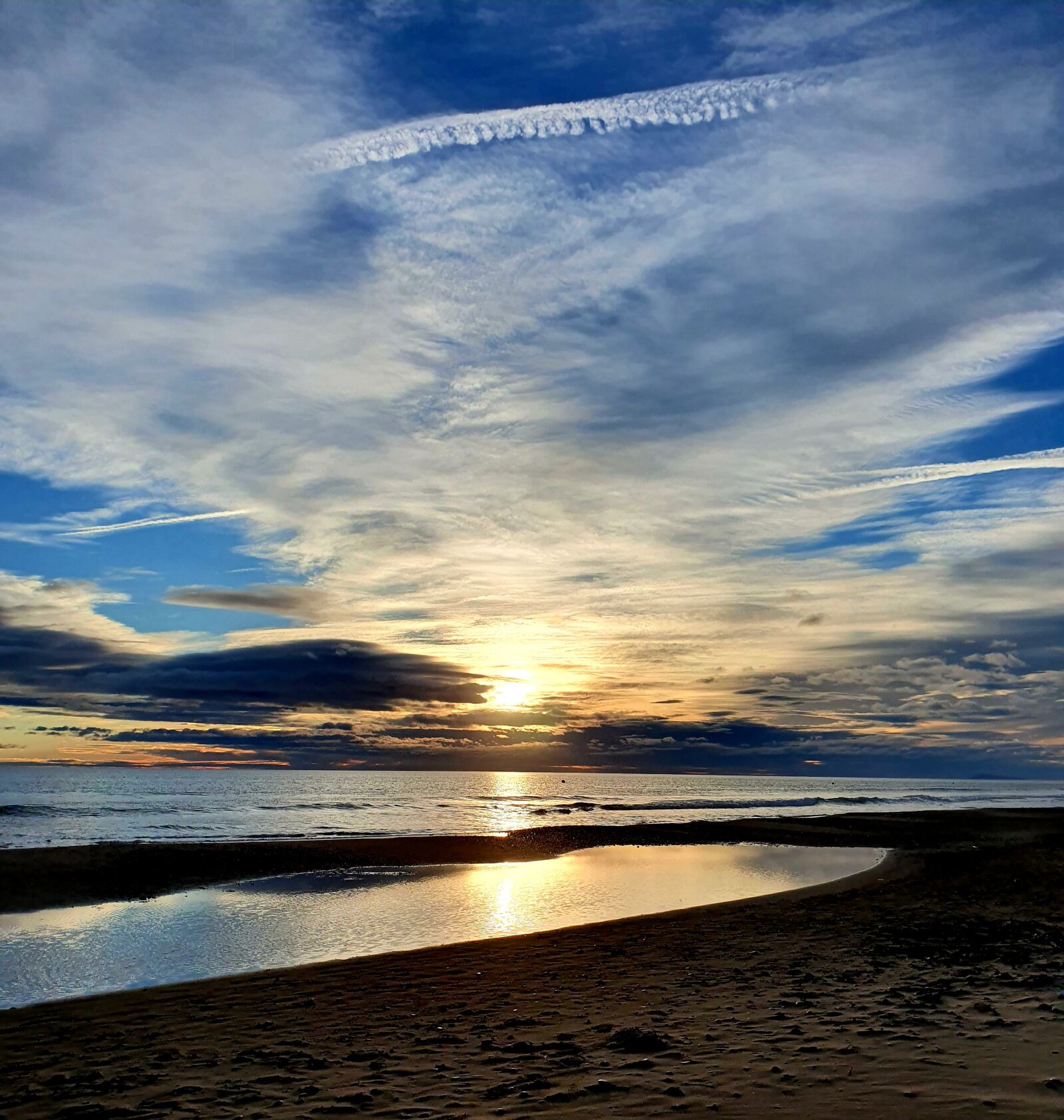 Samsung Galaxy S10+ sample photo. Sunrise, beach, sea photography