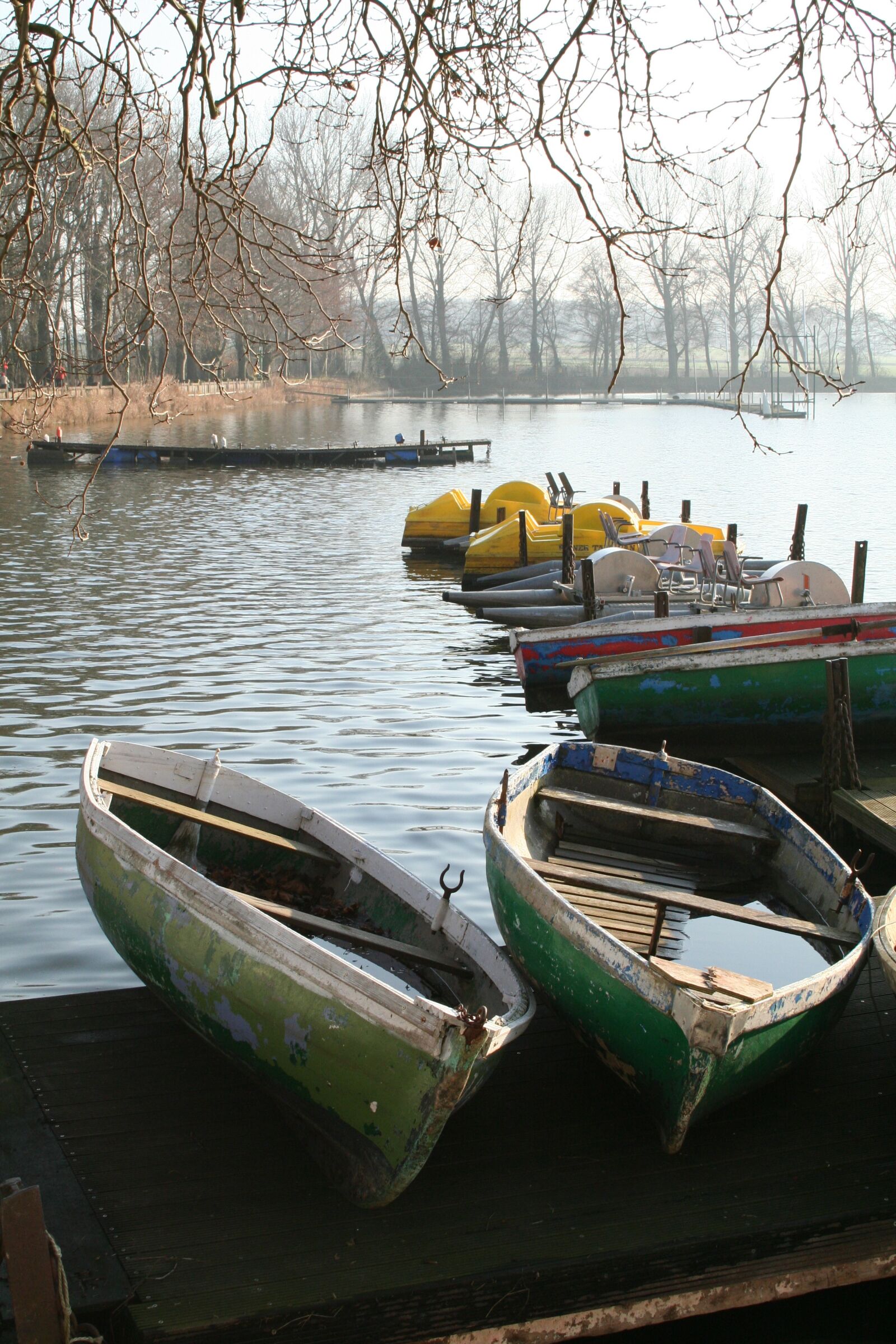 Canon EOS 350D (EOS Digital Rebel XT / EOS Kiss Digital N) sample photo. Pond, dikkebus, boat photography