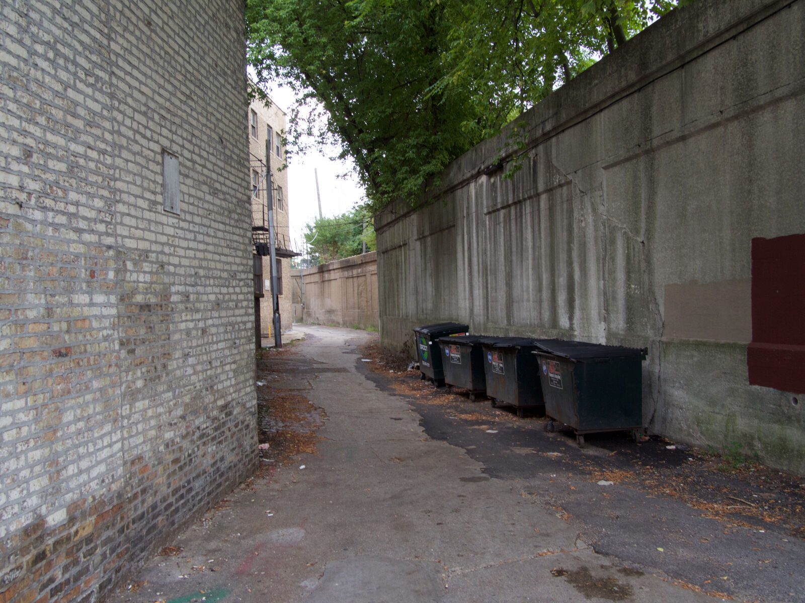 Olympus PEN E-PM2 sample photo. Alley, city, garbage photography