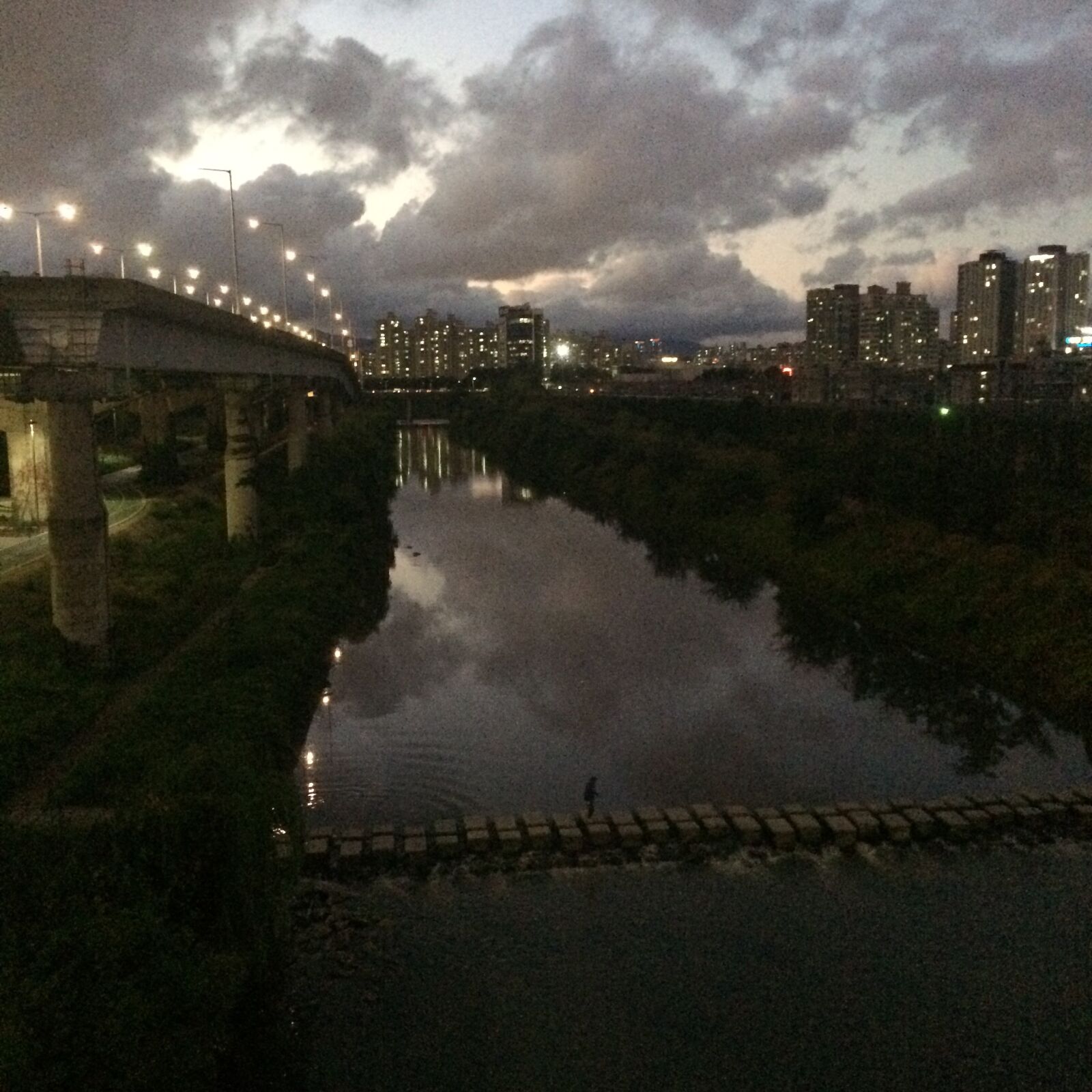 iPhone 5s back camera 4.15mm f/2.2 sample photo. Landscape photography