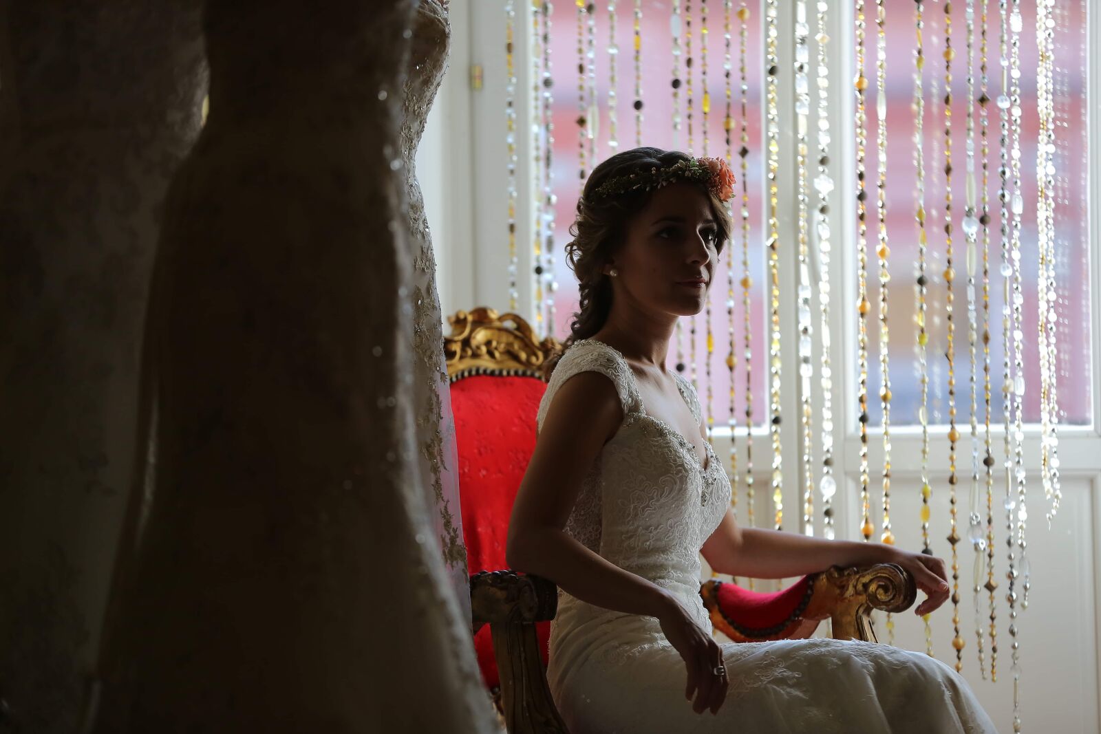 Canon EOS 5D Mark III sample photo. Wedding dress, boutique, salon photography