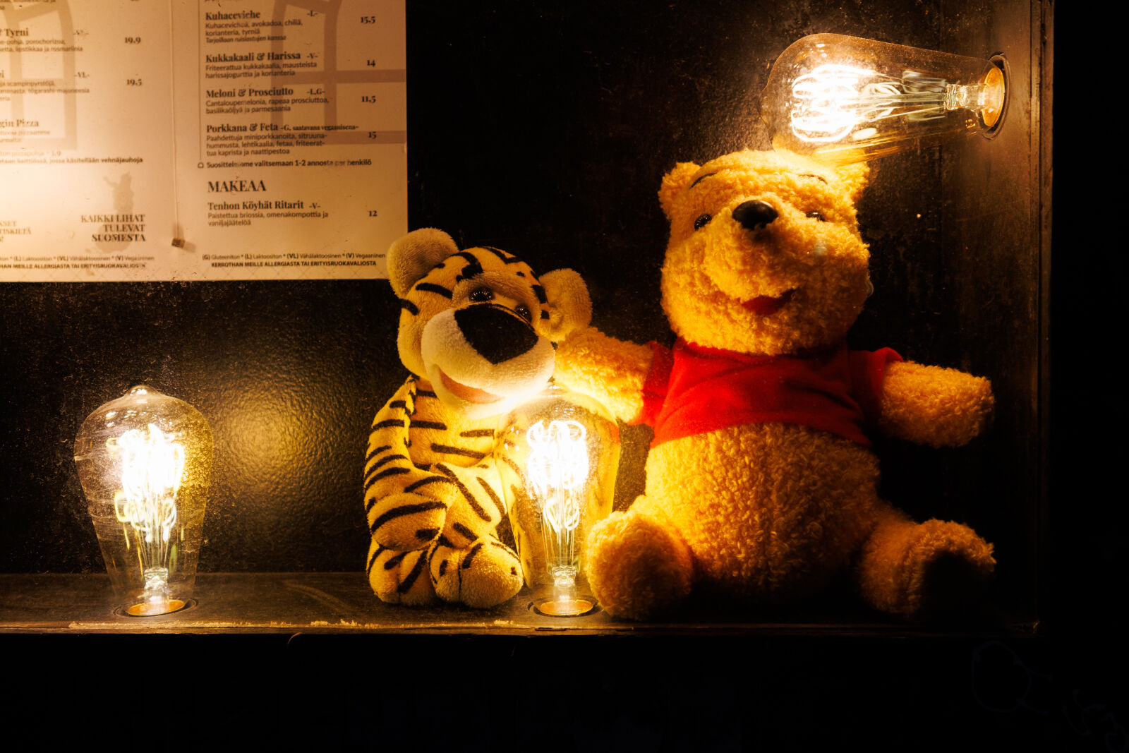 Canon EOS R7 sample photo. Restaurant entrance toy welcome photography