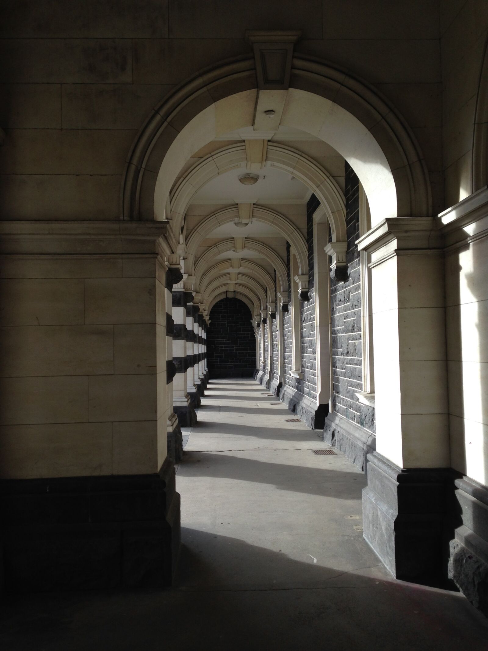 iPhone 5 back camera 4.12mm f/2.4 sample photo. Corridor, be quiet, nobody photography