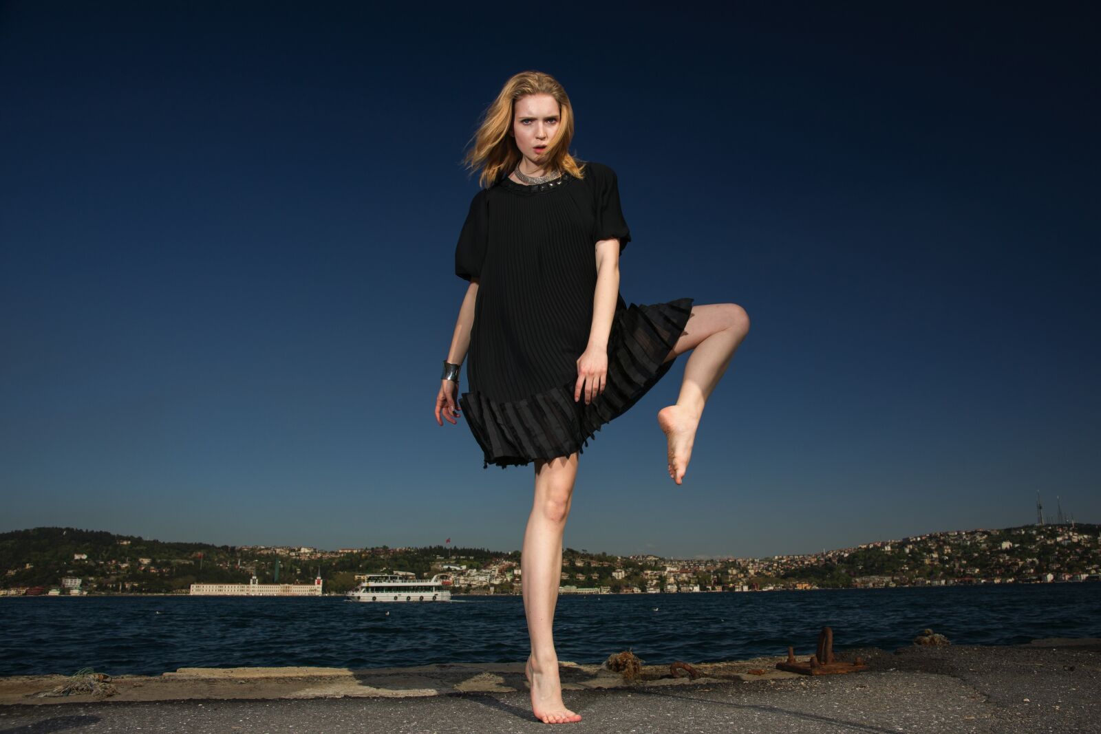 Sony Alpha DSLR-A850 sample photo. Fashion, woman, beautiful photography