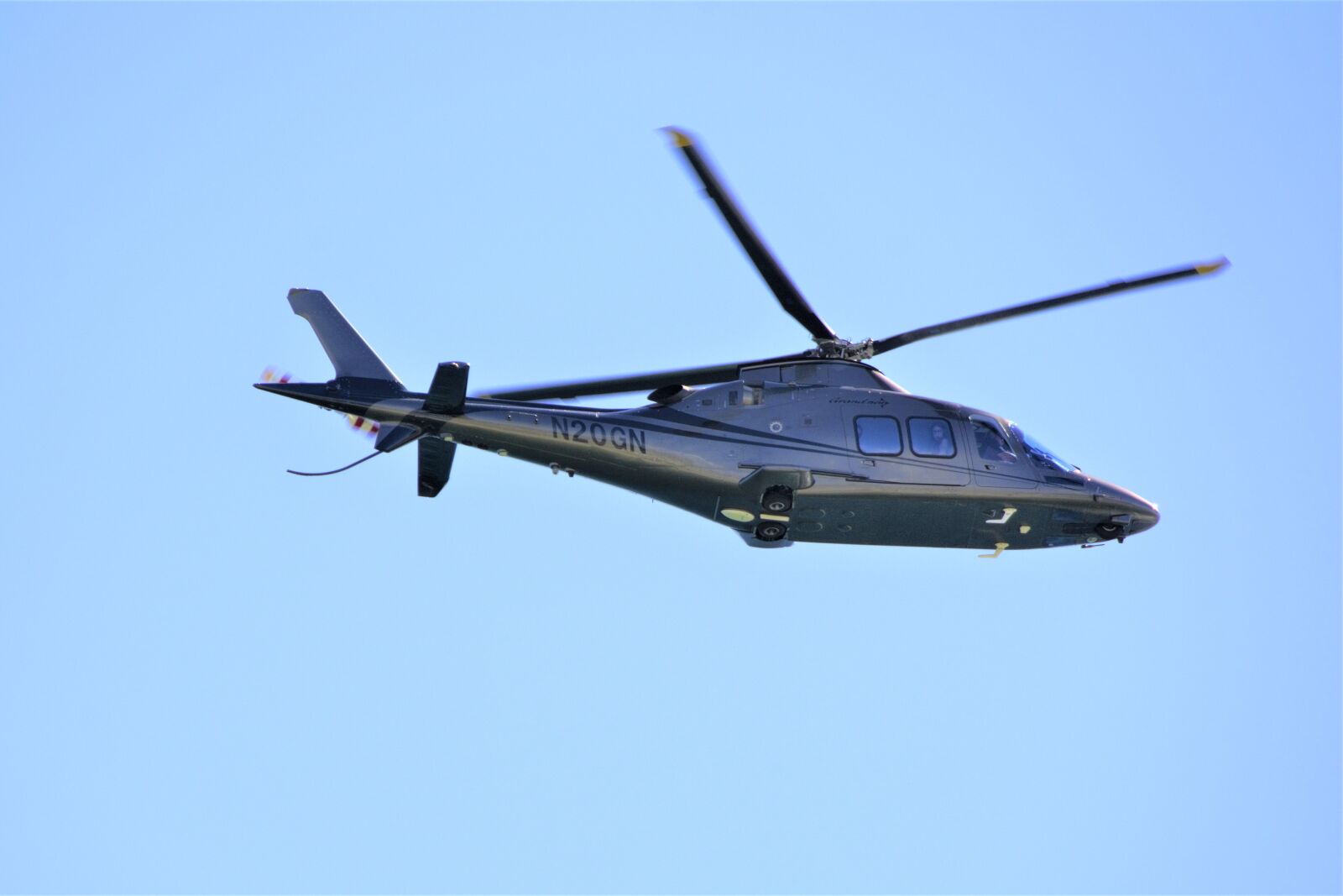 Nikon D7100 sample photo. Helicopter, flying, shoreline tour photography