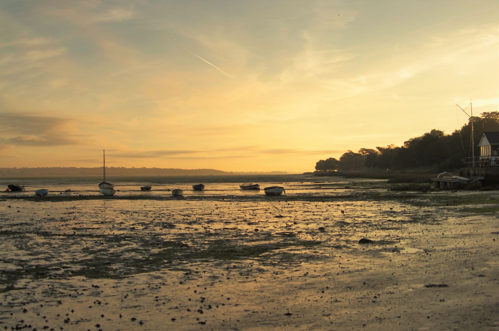 Pentax K-x sample photo. Boats, estuary, low tide photography