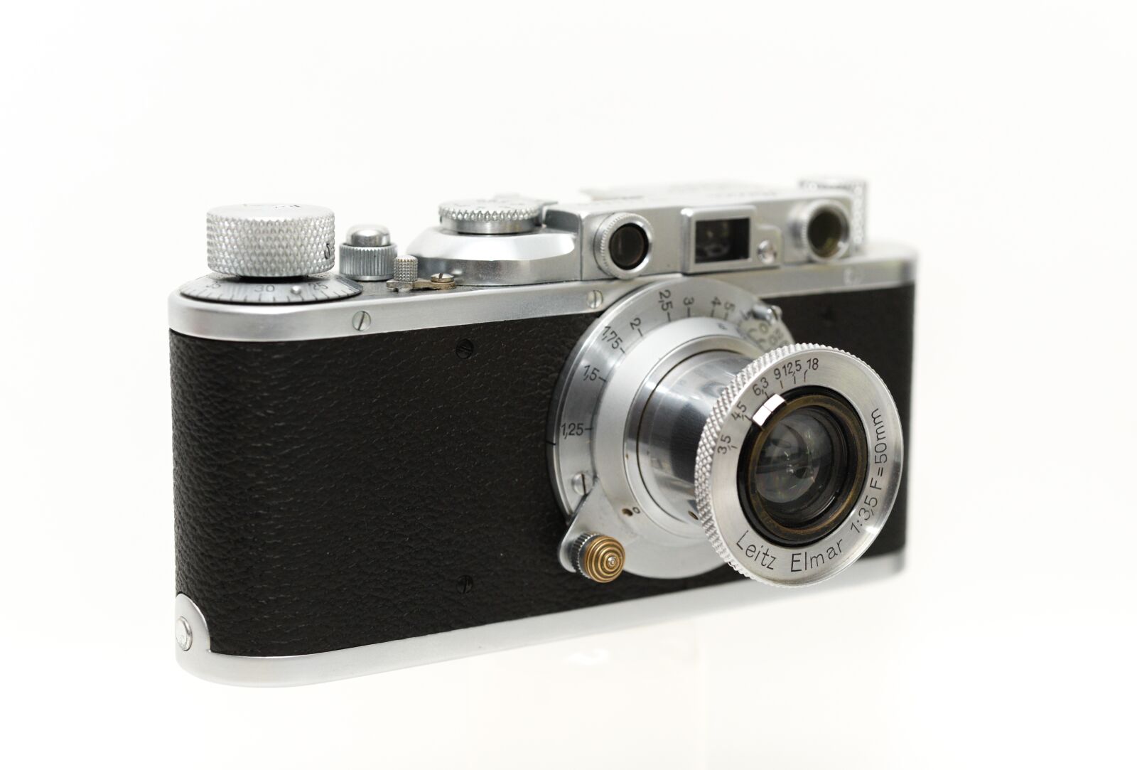 Nikon D610 sample photo. Leica, camera, german photography