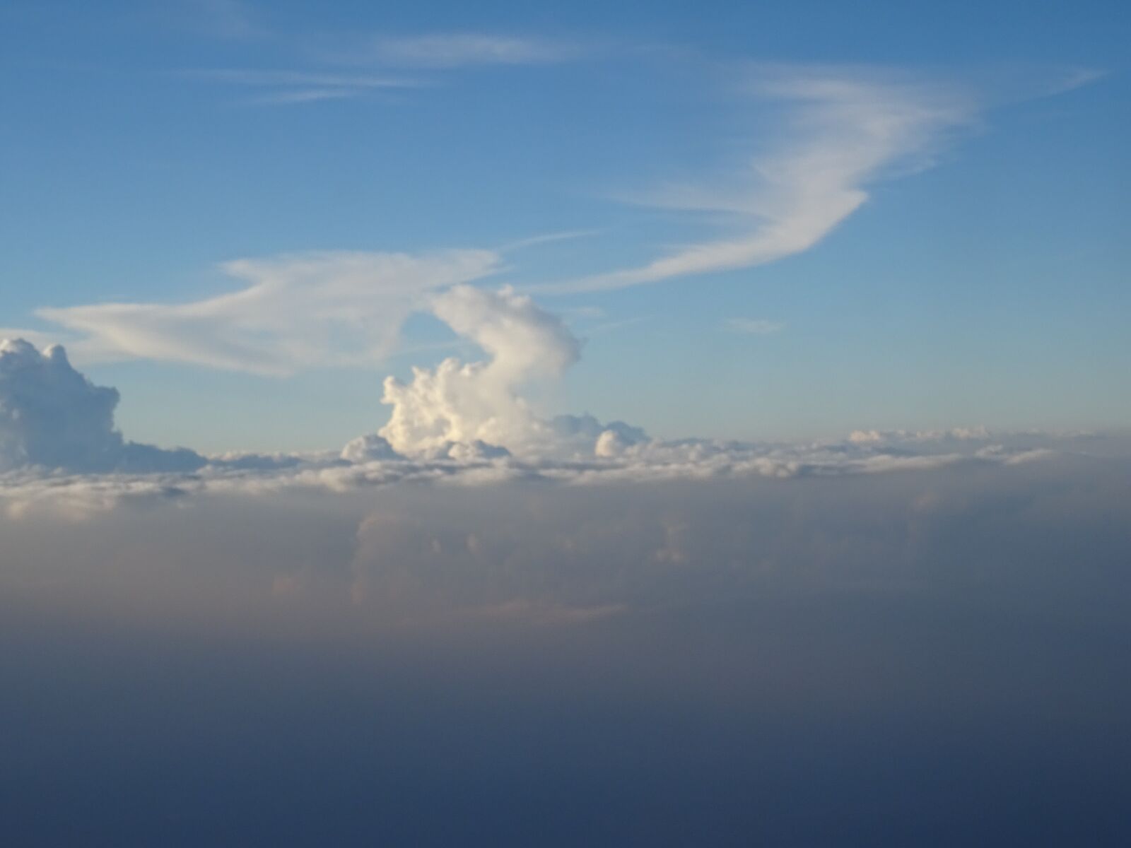 Sony DSC-HX60V sample photo. Clouds, sky, atmosphere photography