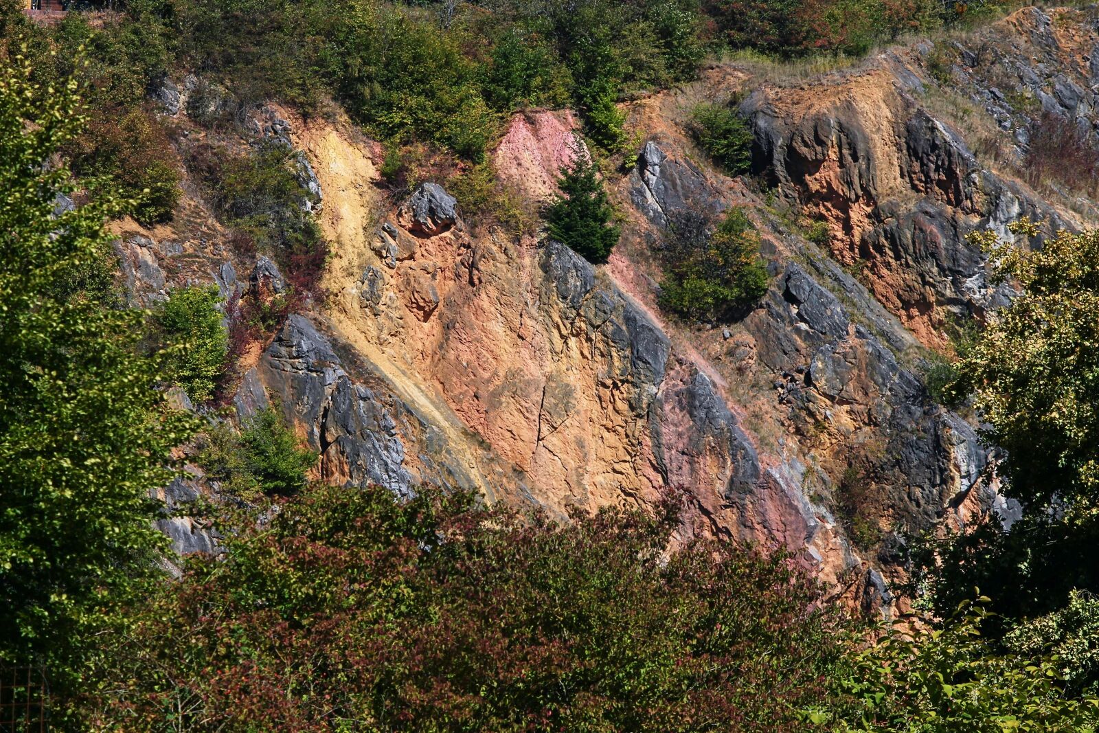 Canon EOS 1100D (EOS Rebel T3 / EOS Kiss X50) sample photo. Quarry, limestone, marble photography