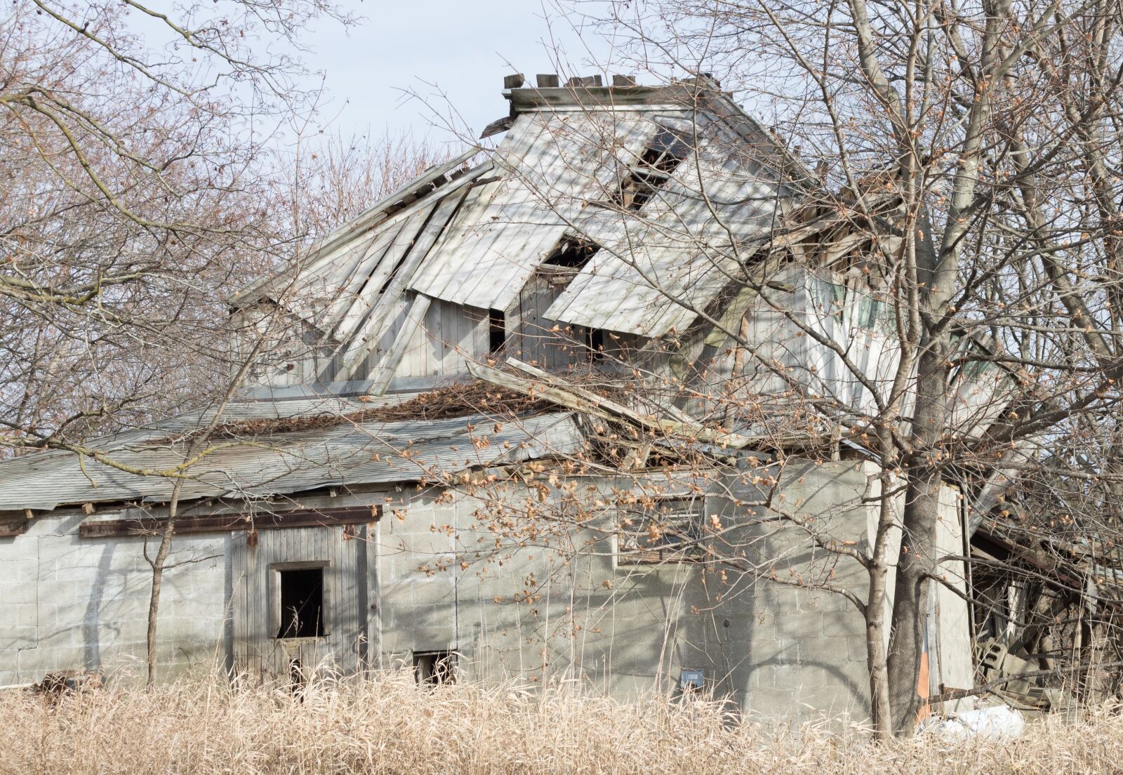 Canon EOS 750D (EOS Rebel T6i / EOS Kiss X8i) sample photo. House, abandoned, rural photography