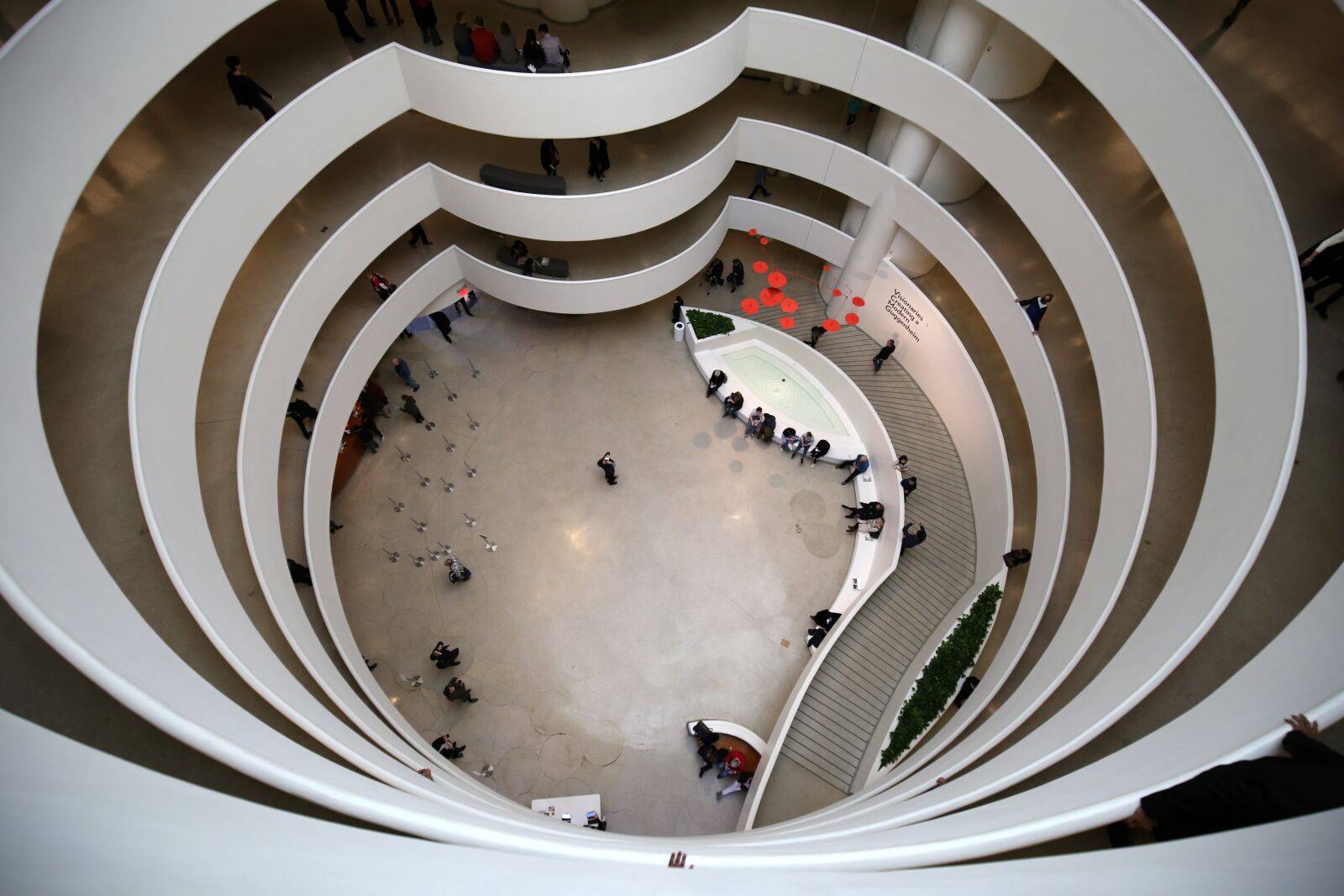 Canon EOS 6D + Canon EF 16-35mm F4L IS USM sample photo. Frank lloyd wright, guggenheim photography