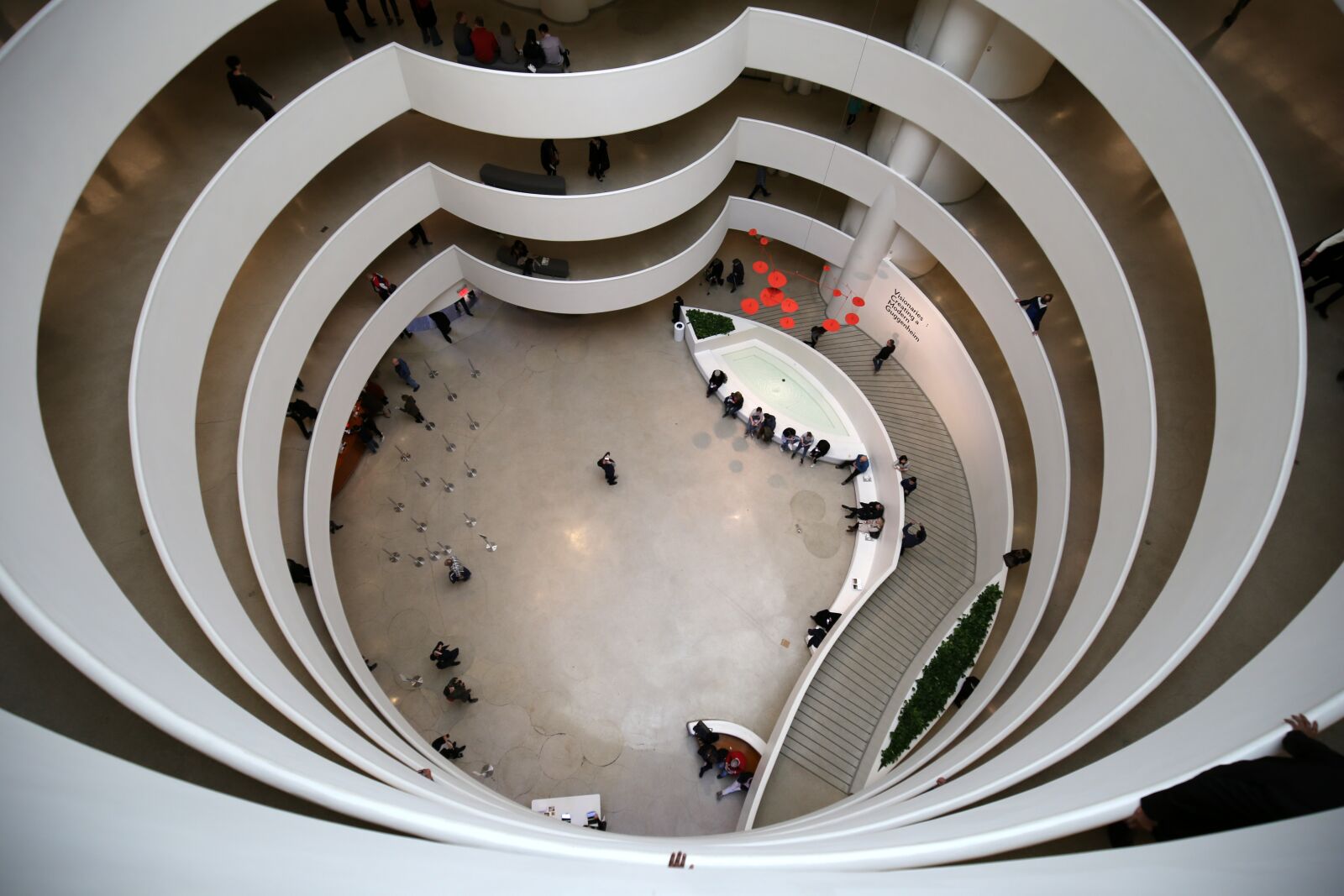 Canon EF 16-35mm F4L IS USM sample photo. Frank lloyd wright, guggenheim photography