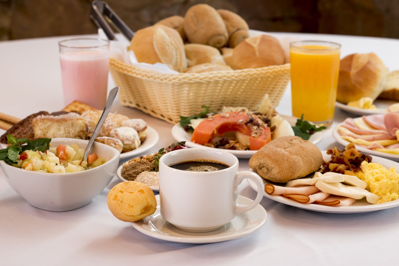 Canon EOS 70D + Canon EF 50mm F1.8 STM sample photo. Cafe, morning, food photography