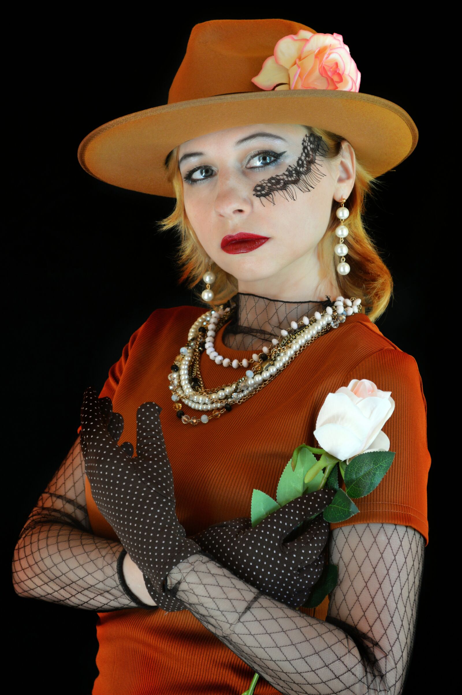 Nikon D3200 sample photo. Retro, woman, hat photography
