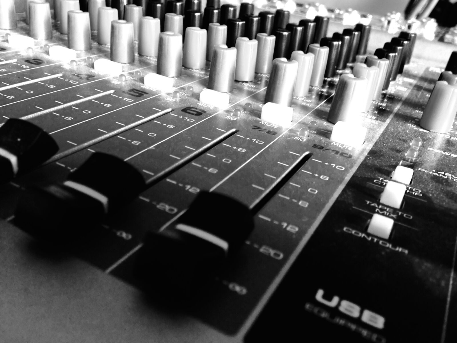 Apple iPhone 5 sample photo. Sound, music, audio photography