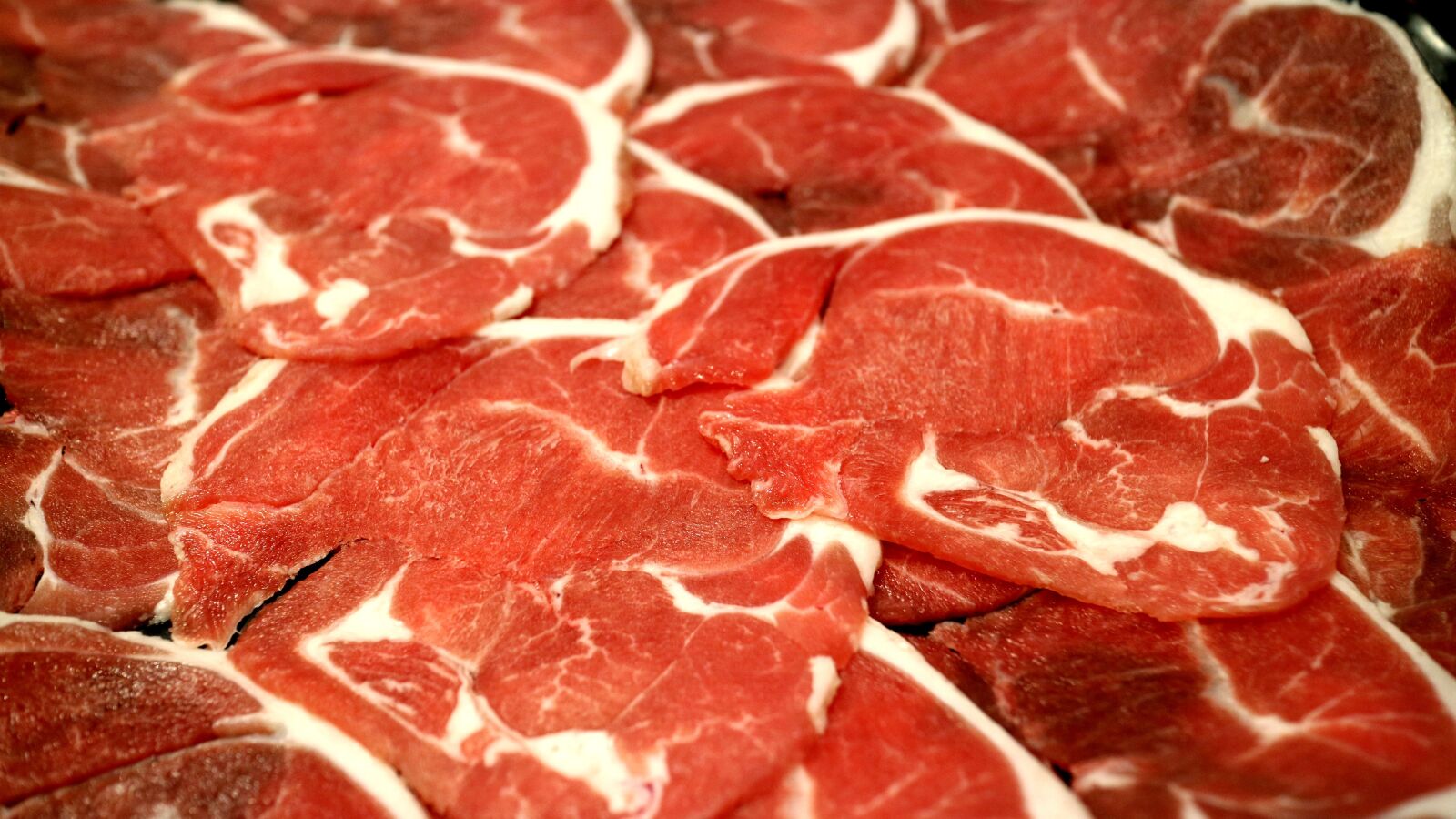 Canon EOS M3 sample photo. Lamb, lamb shoulder, schnitzel photography