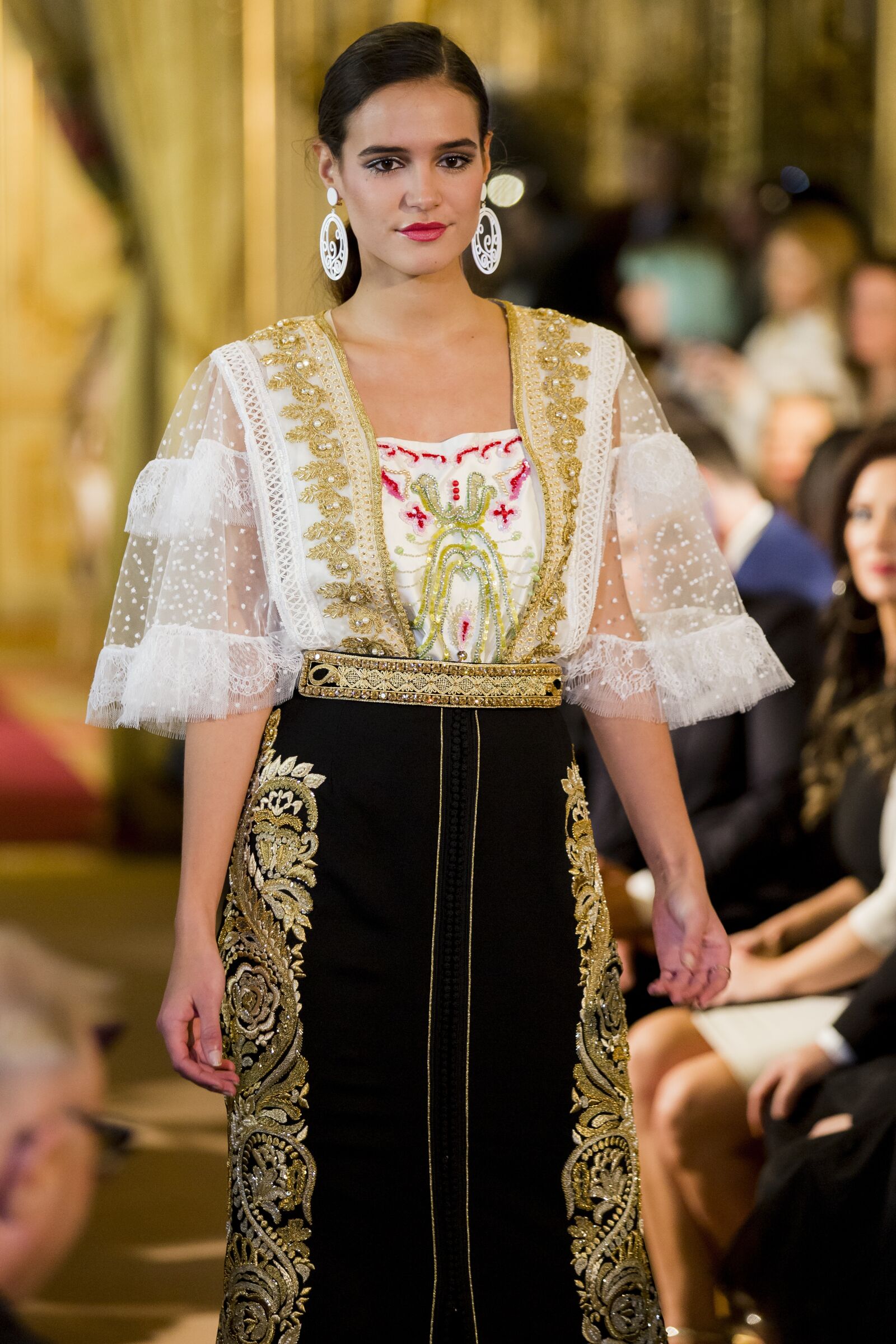 Canon EOS 5D Mark III sample photo. Arabfashion, portrait, model photography