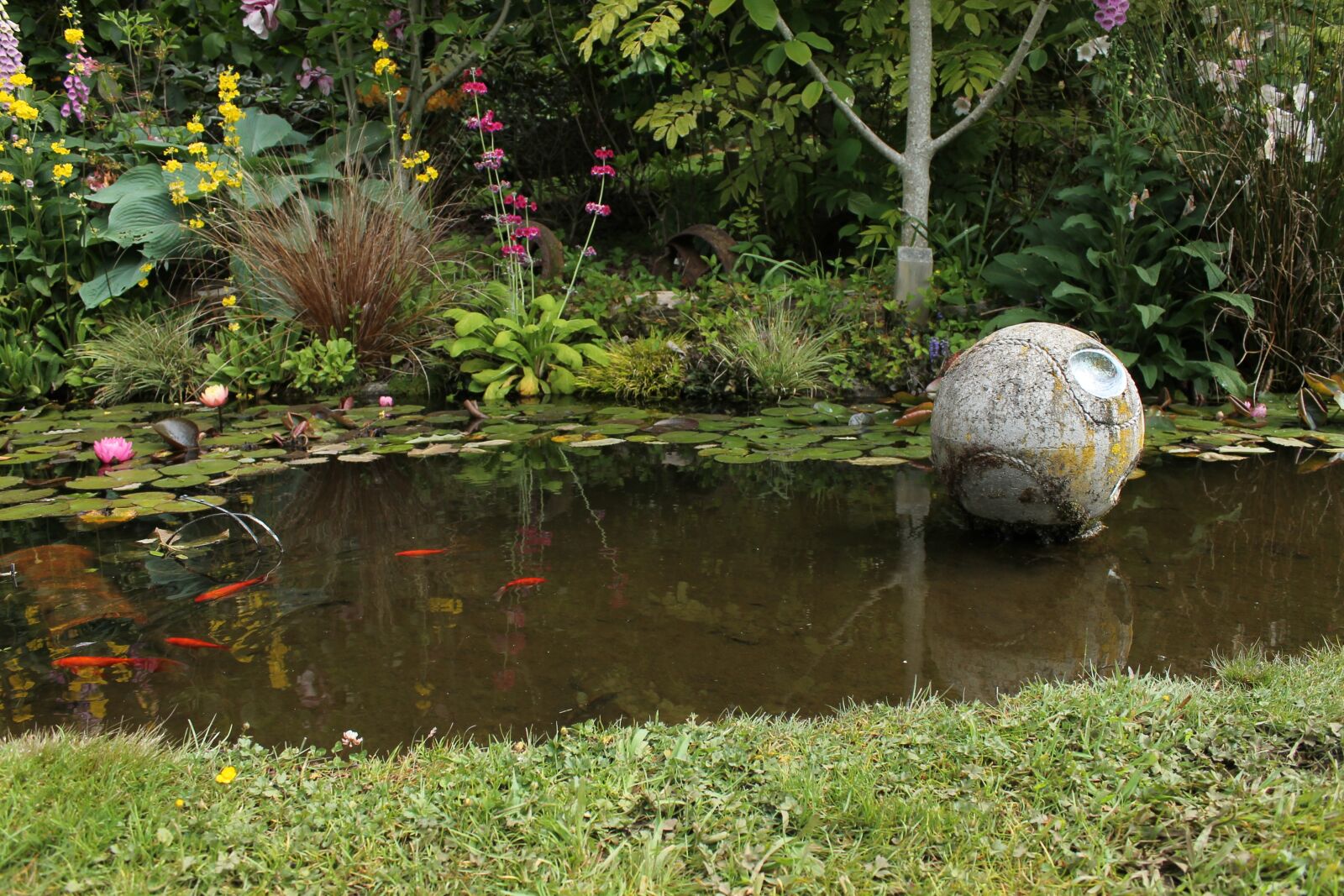 Canon EOS 1100D (EOS Rebel T3 / EOS Kiss X50) sample photo. Lake, pond, garden photography