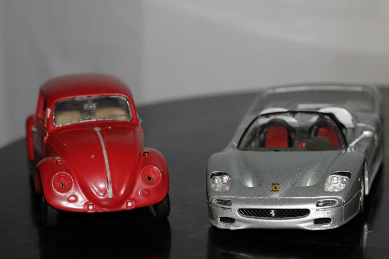 Canon EOS 400D (EOS Digital Rebel XTi / EOS Kiss Digital X) sample photo. Toys, car, mini car photography
