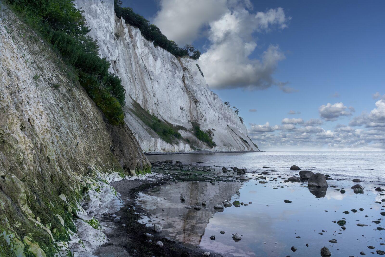 Nikon D7100 sample photo. Cliff, rocks, sea photography
