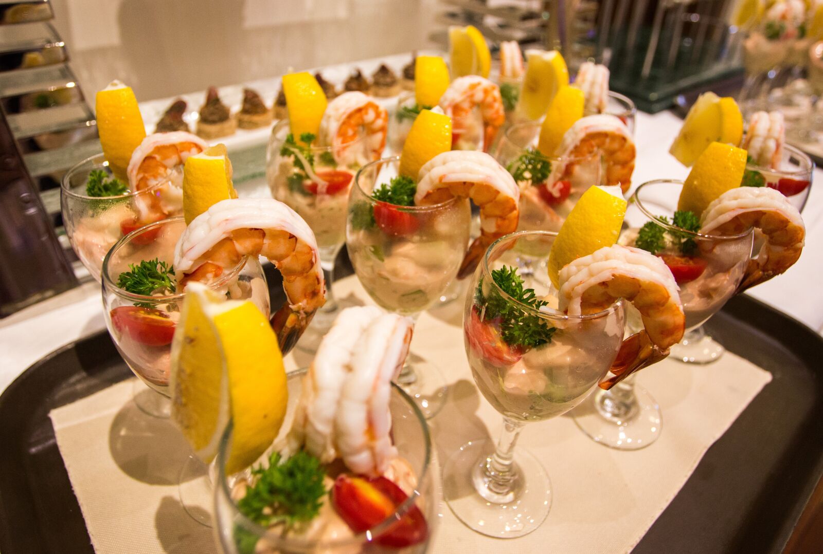 Canon EF 17-40mm F4L USM sample photo. Cocktail cold shrimp, greek photography