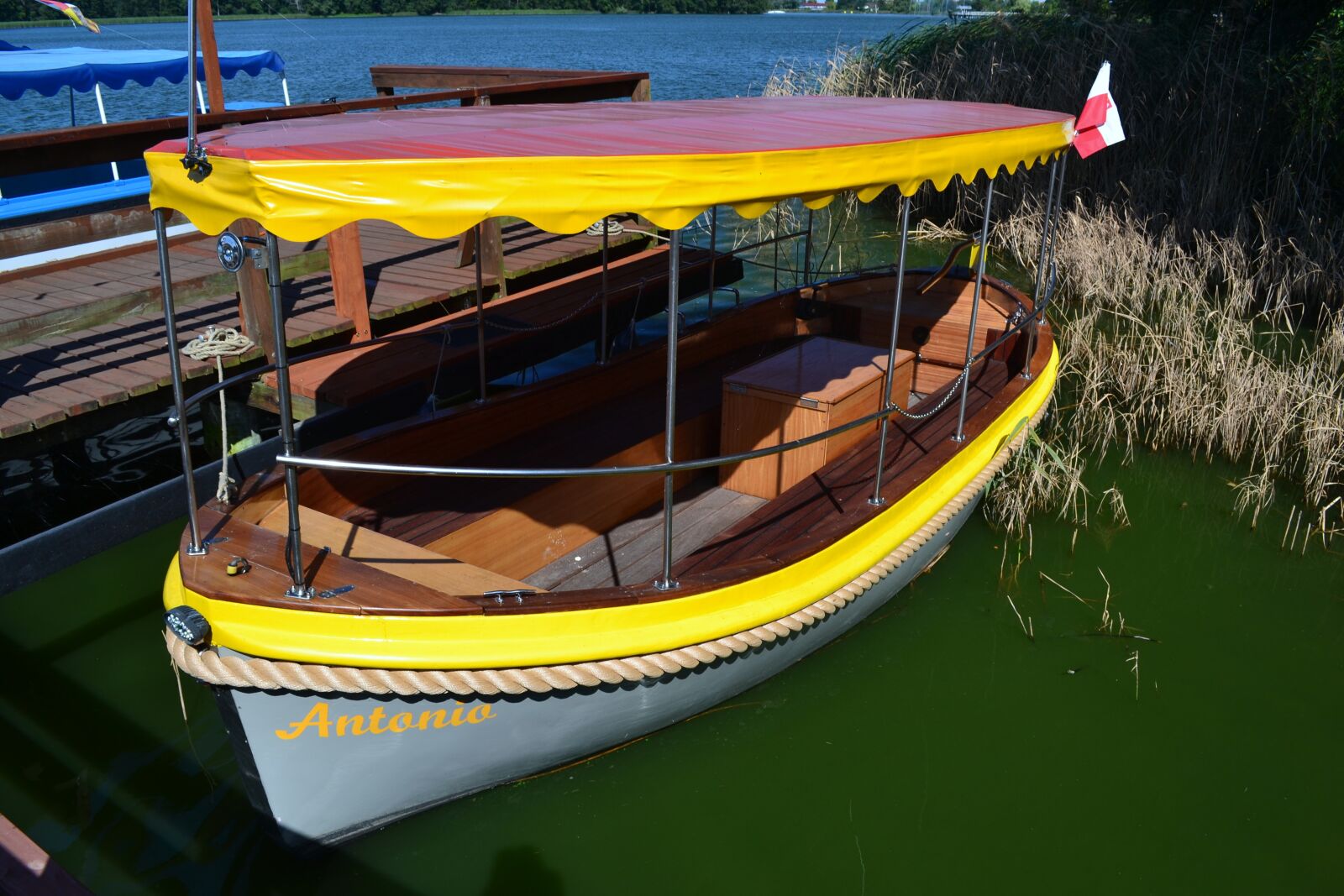 Nikon D3100 sample photo. Water, cruise, boat photography