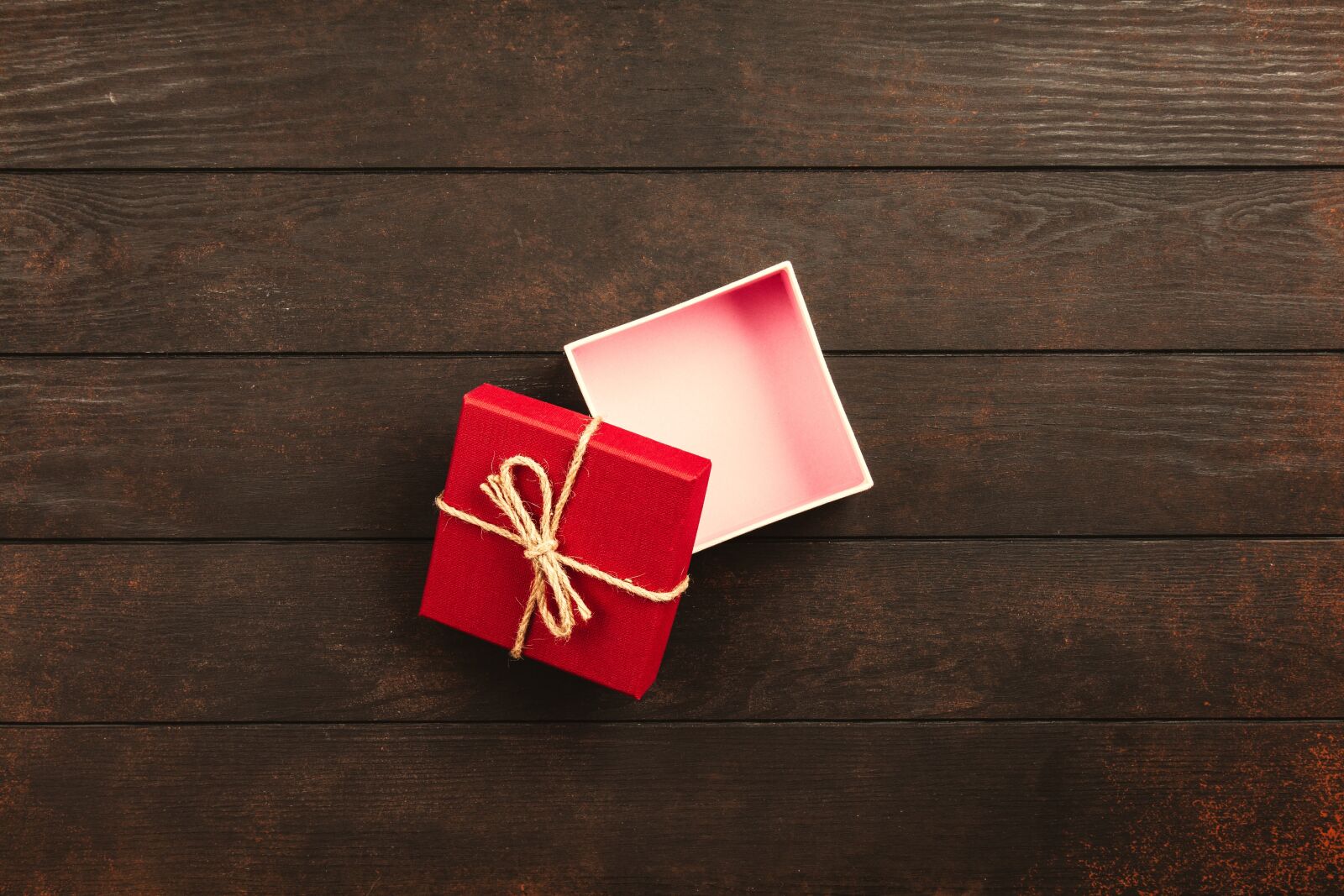 Canon EOS 5D Mark II sample photo. Gift, box, christmas photography