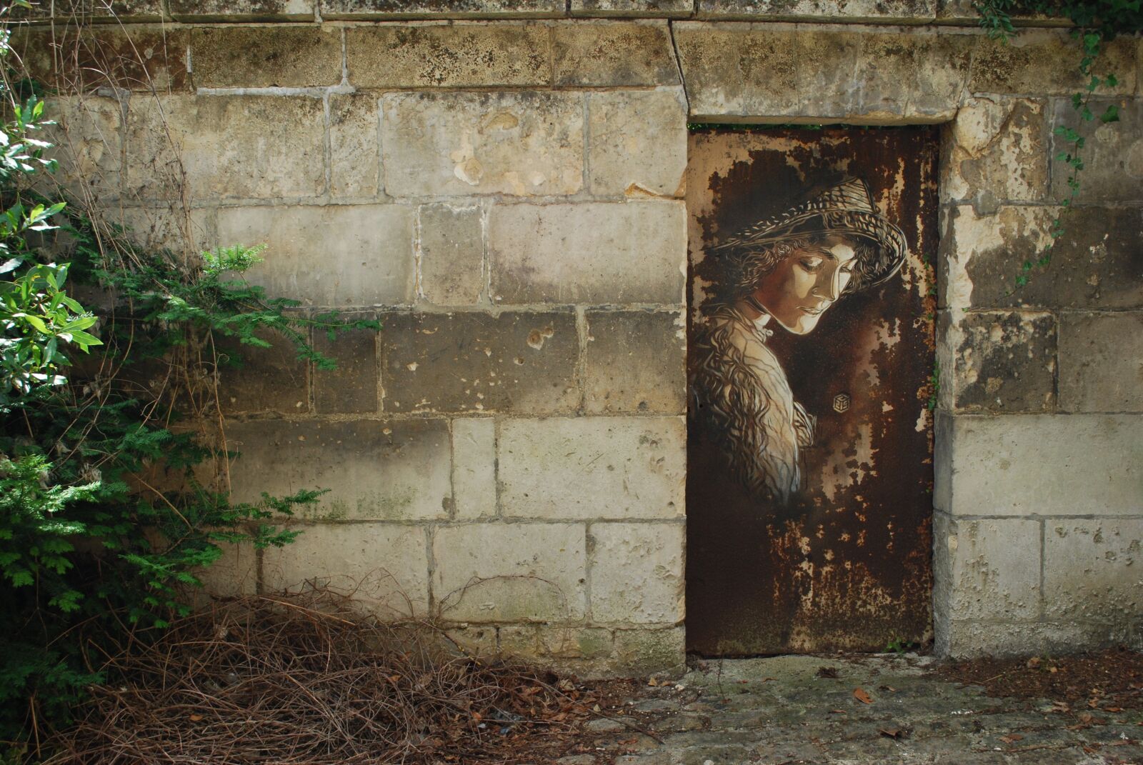 Nikon D60 sample photo. France, soissons, door photography