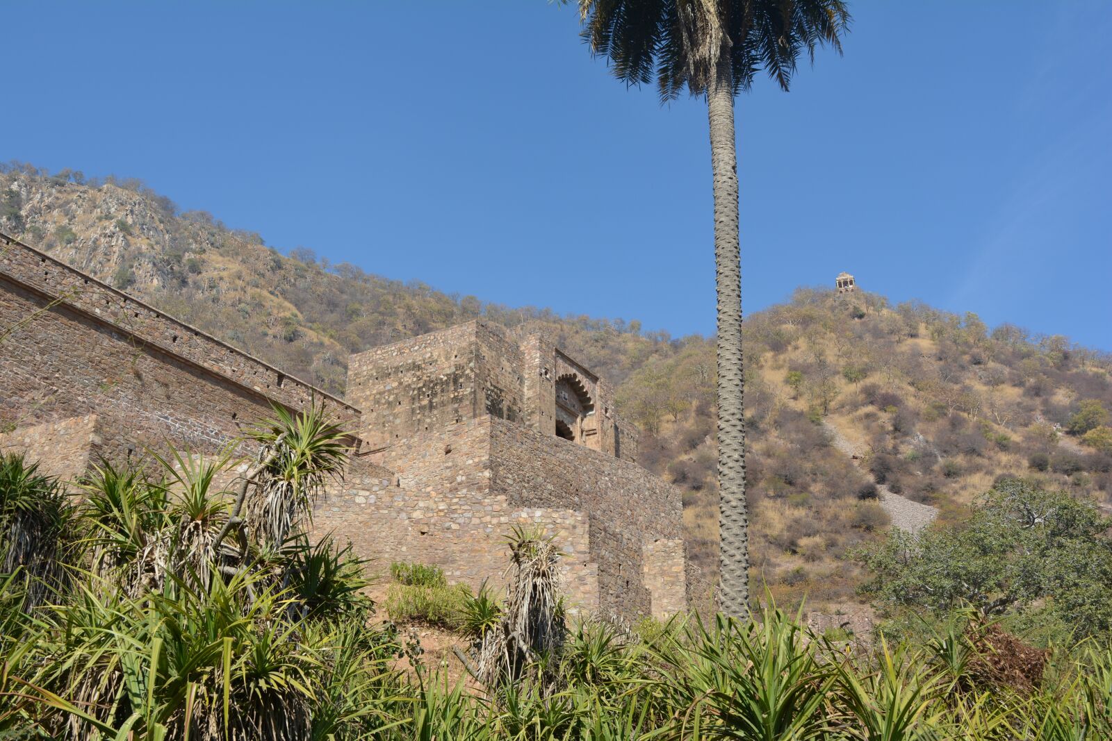 Nikon D5200 sample photo. Bhangadh, fort, haunted photography