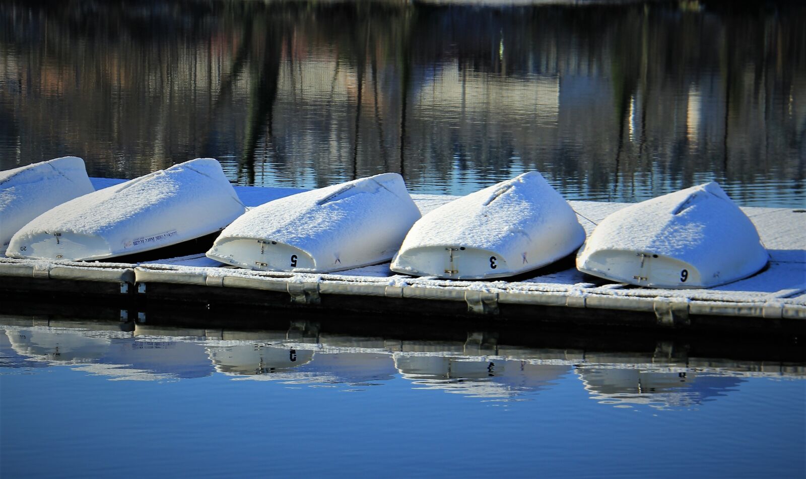 Canon EF-S 18-200mm F3.5-5.6 IS sample photo. Water, reflection, travel photography